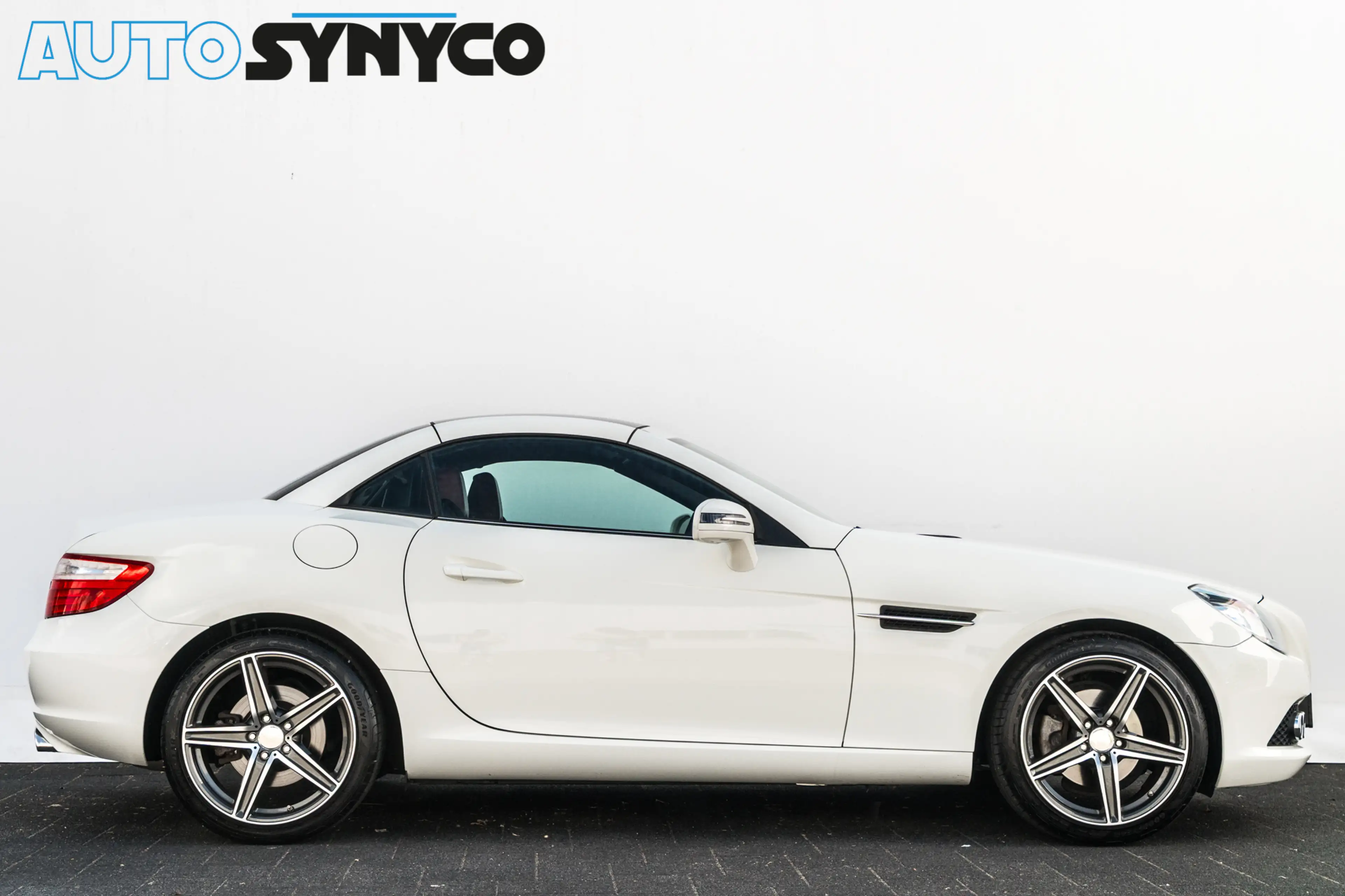 Mercedes-Benz SLK 200 184 PK Automaat | Leder | Panoramadak | 18 inch LM — photo 4