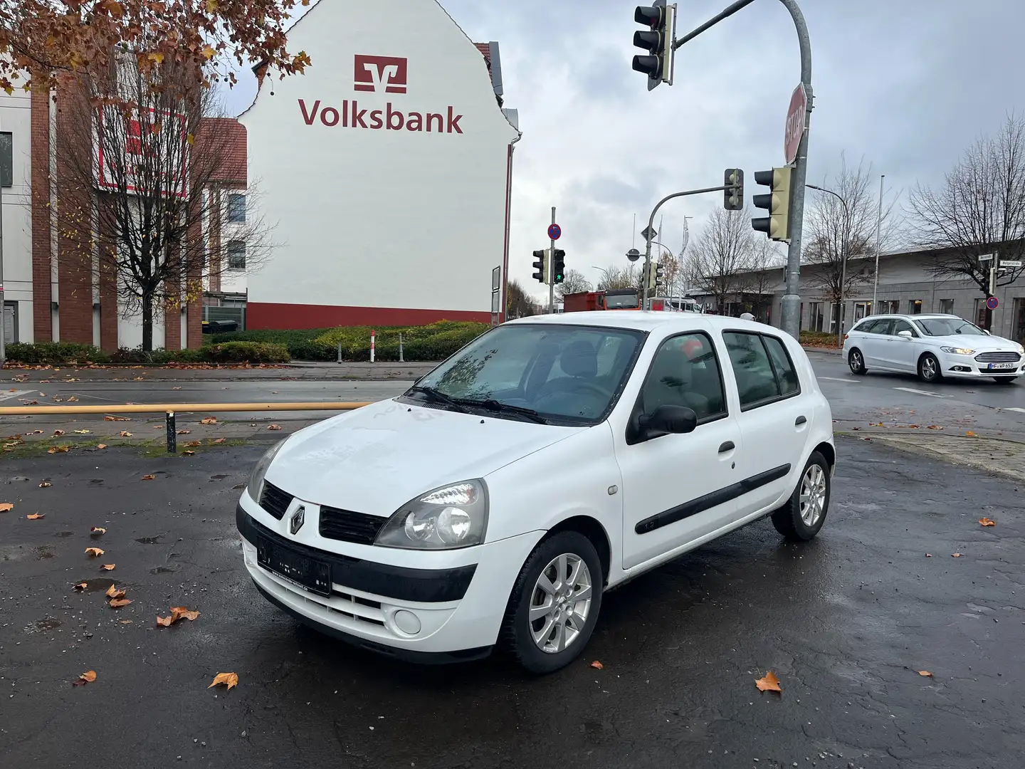 Renault Clio CAMPUS*KLIMA*ISOFIX*110.000*TKM*TÜV/AU*08/2027* Weiß - 1