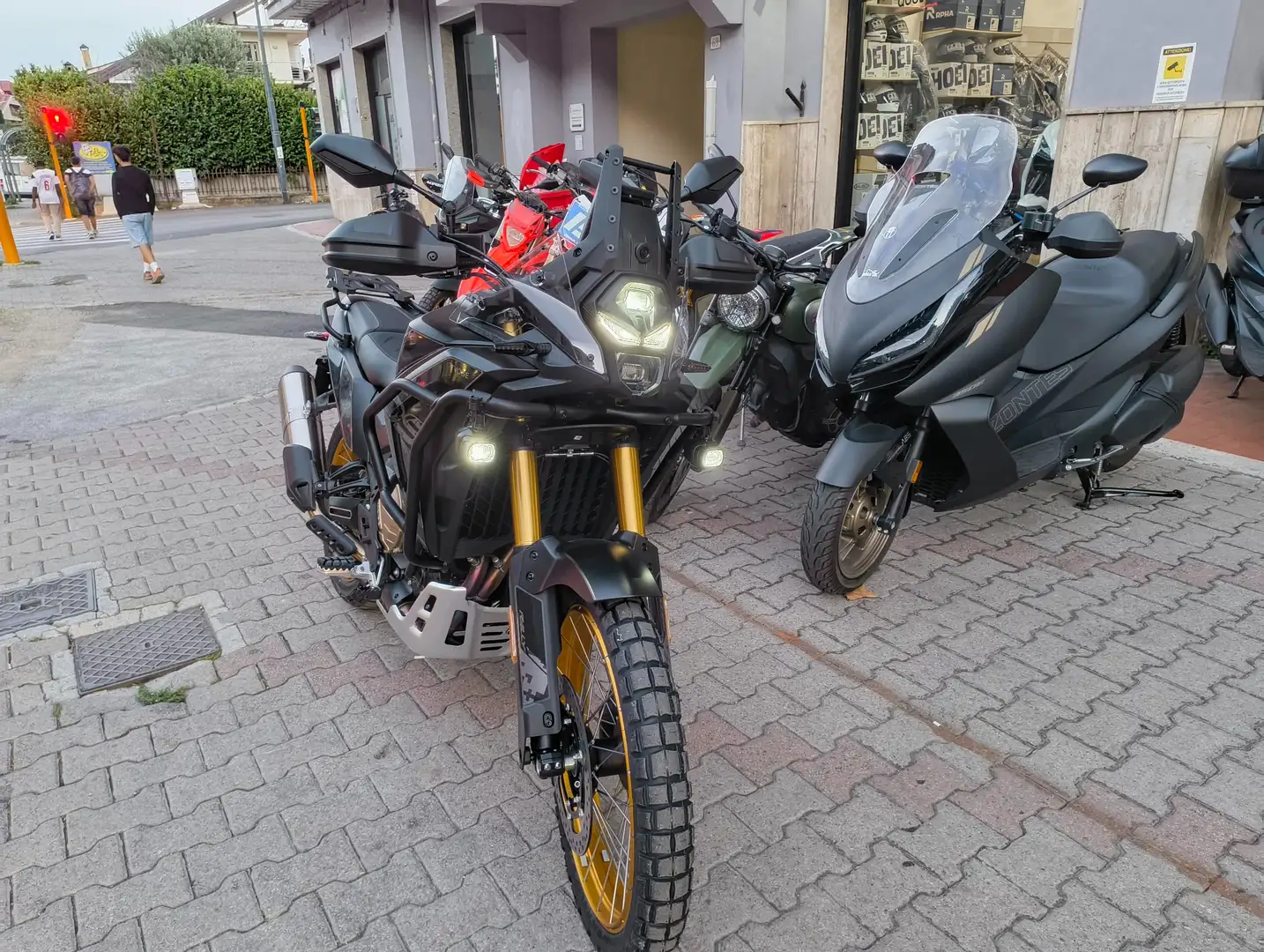 Voge Valico 800 DS Rally Nero - 2