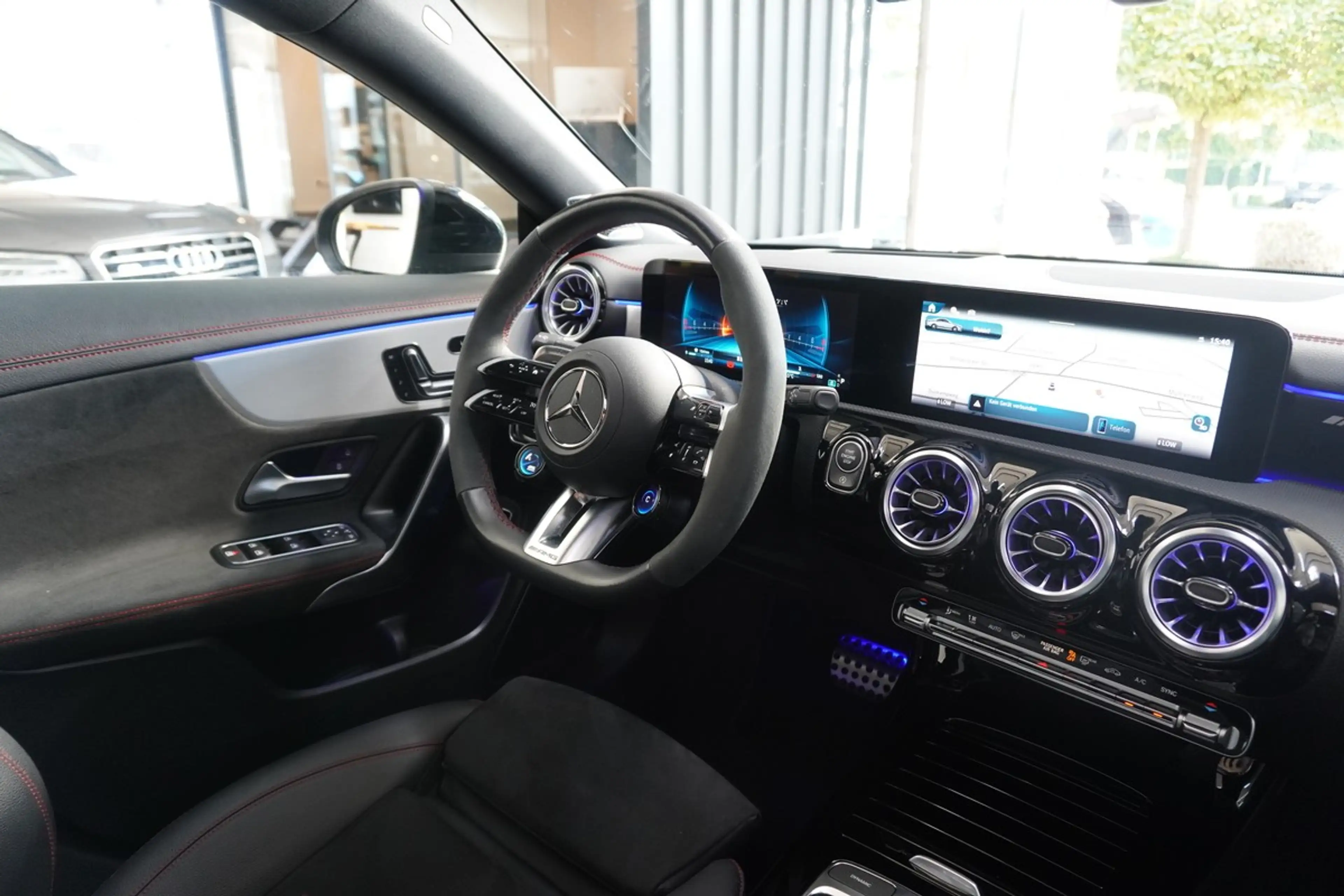 Mercedes-Benz CLA 45 AMG S 4M+ Coupe Multibeam Aero Pano HUD — photo 25