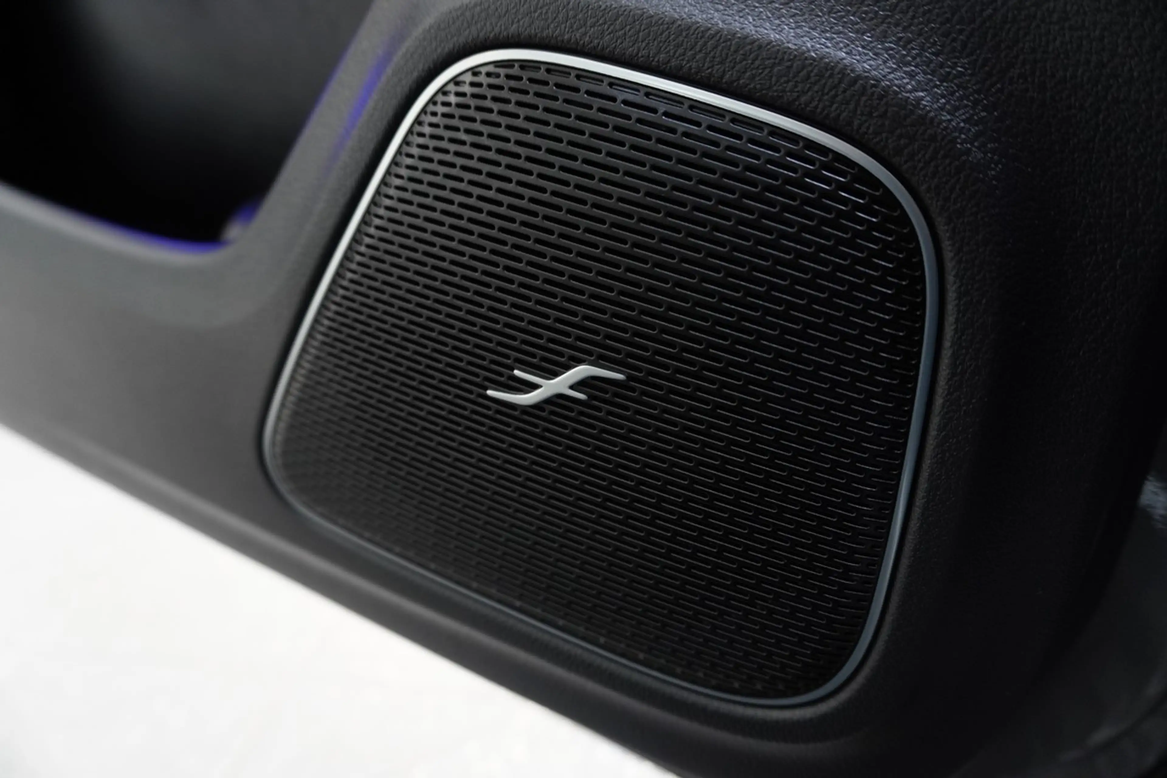 Mercedes-Benz CLA 45 AMG S 4M+ Coupe Multibeam Aero Pano HUD — photo 17