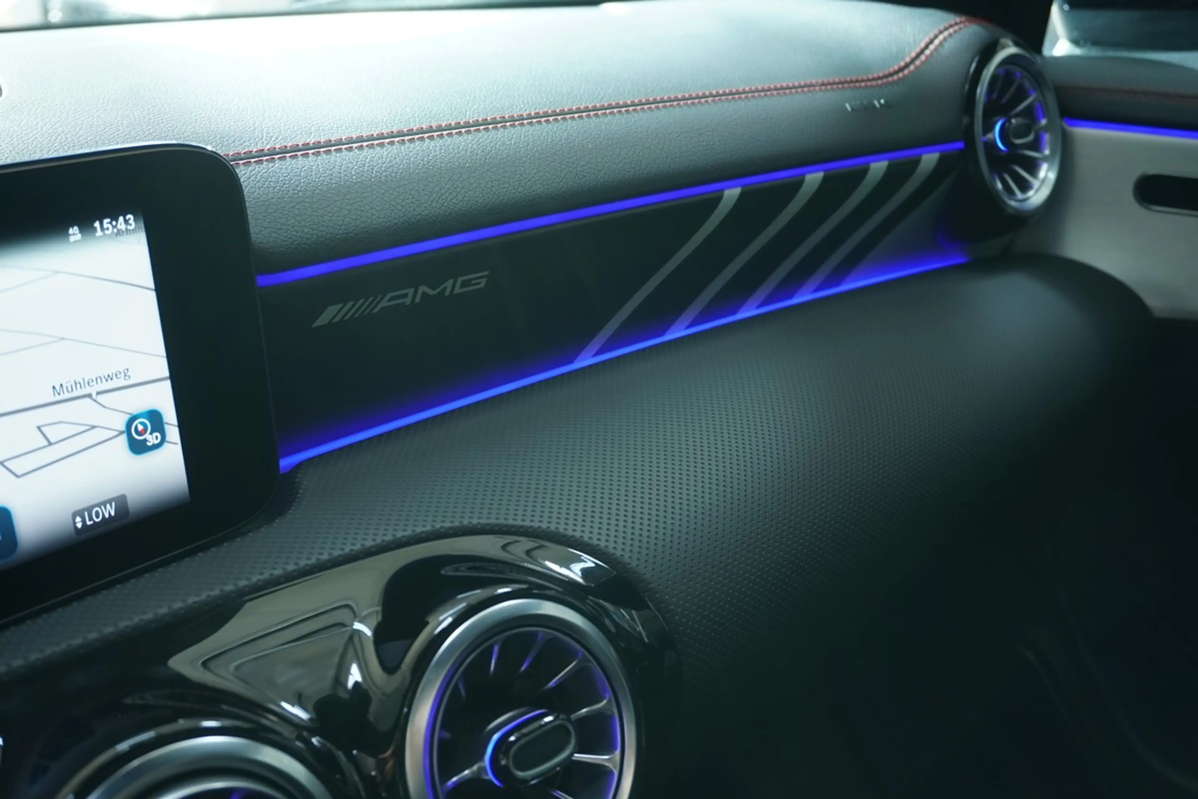 Mercedes-Benz CLA 45 AMG S 4M+ Coupe Multibeam Aero Pano HUD — photo 33