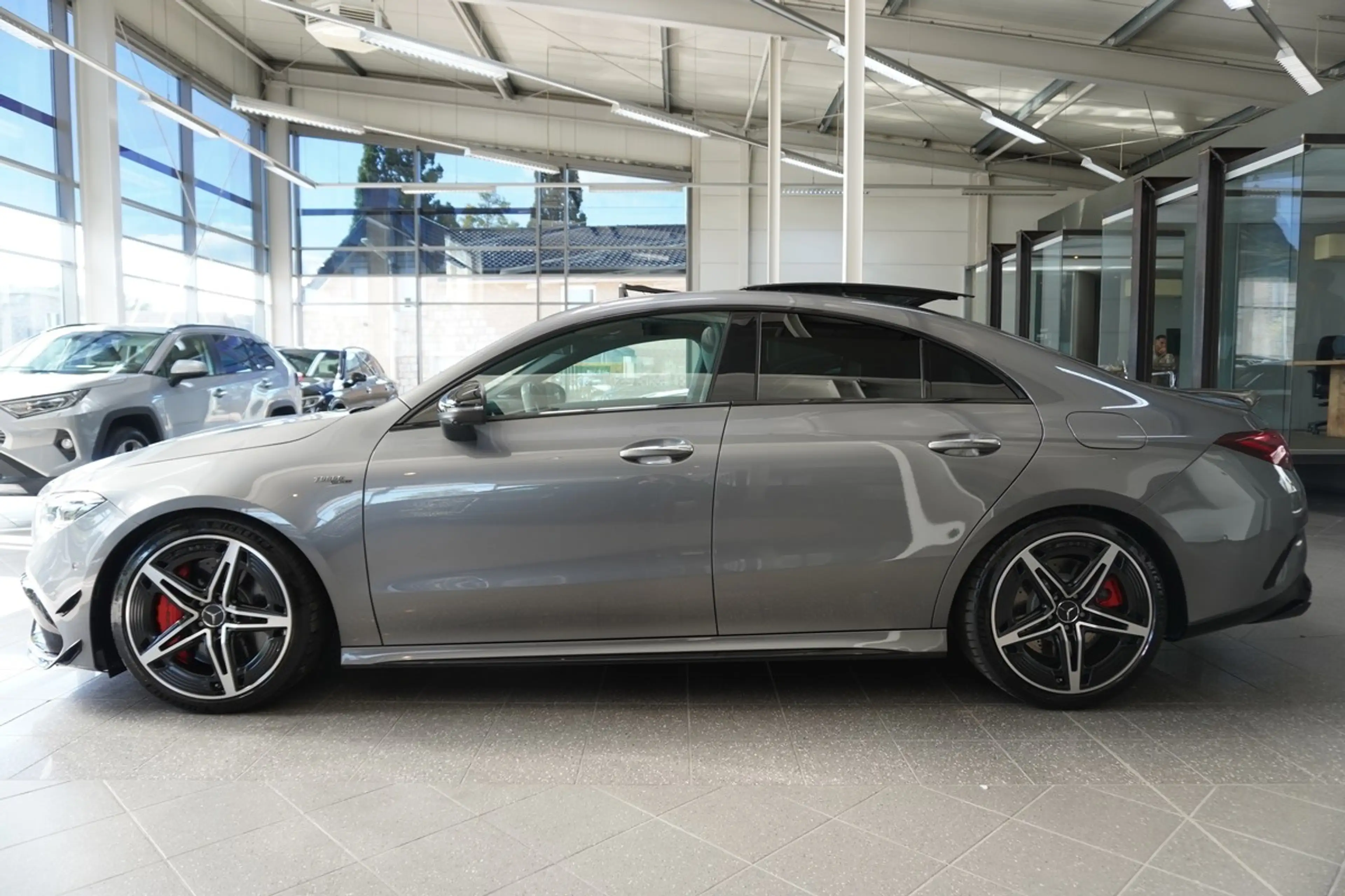 Mercedes-Benz CLA 45 AMG S 4M+ Coupe Multibeam Aero Pano HUD — photo 12