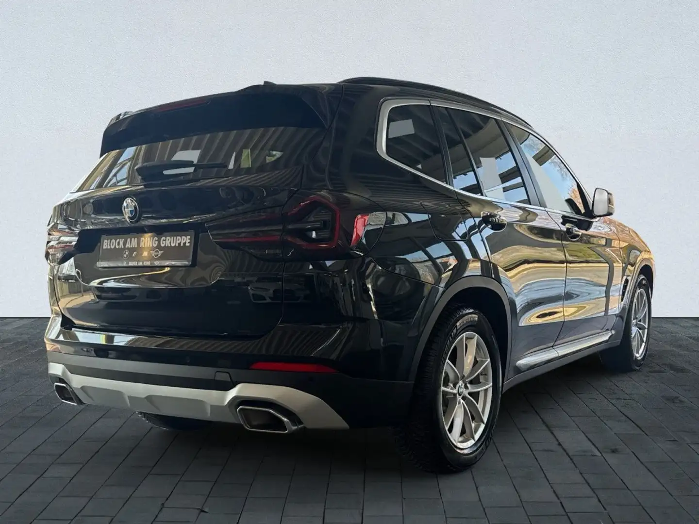 BMW X3 xDrive20d Pano,HUD,Laser,Stop&Go,360°,HiFi PDC Negro - 2