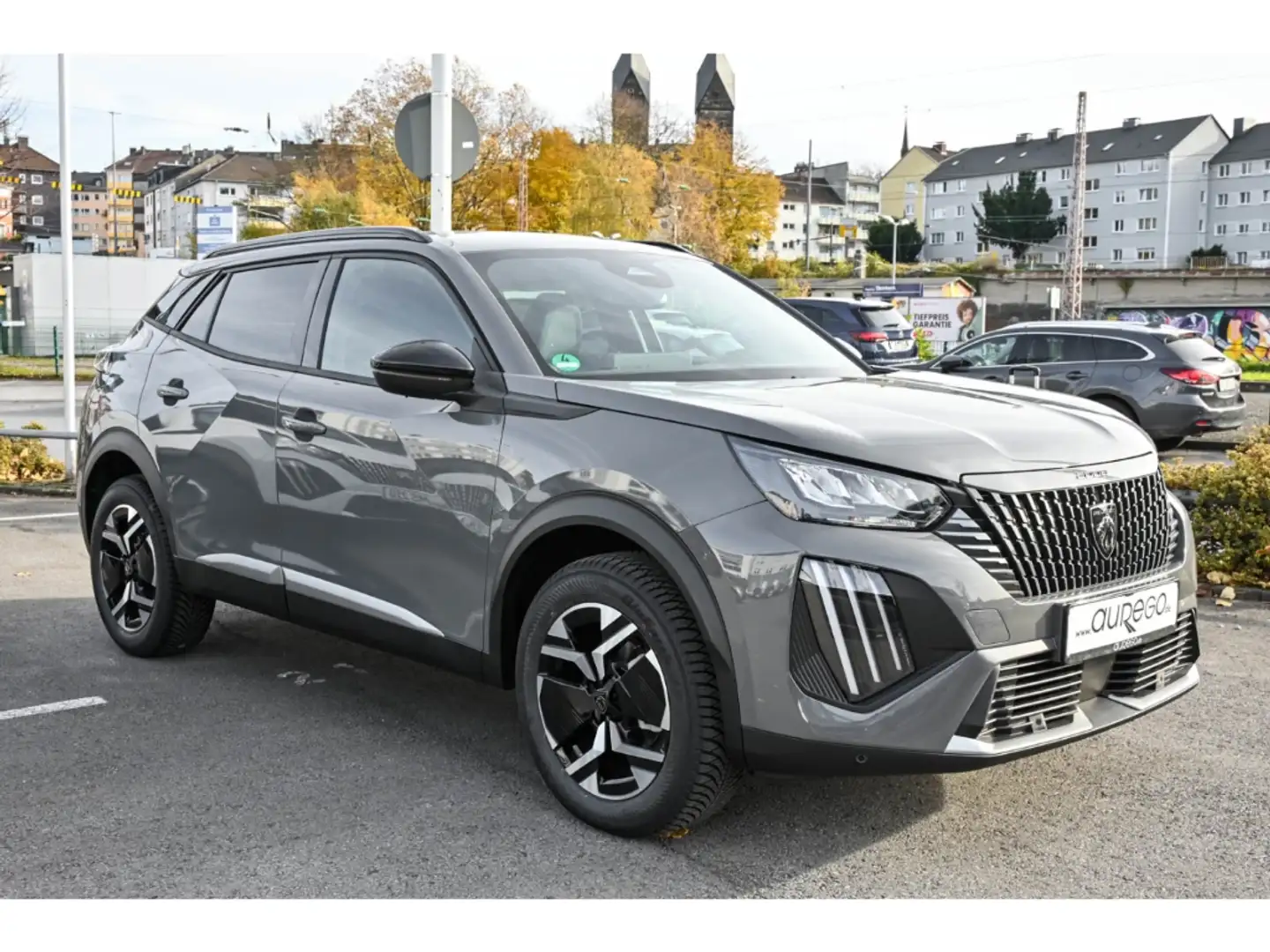 Peugeot 2008 ALLURE AT+NAVI+GJR+SHZ+2xPDC+ALU+ Grau - 2
