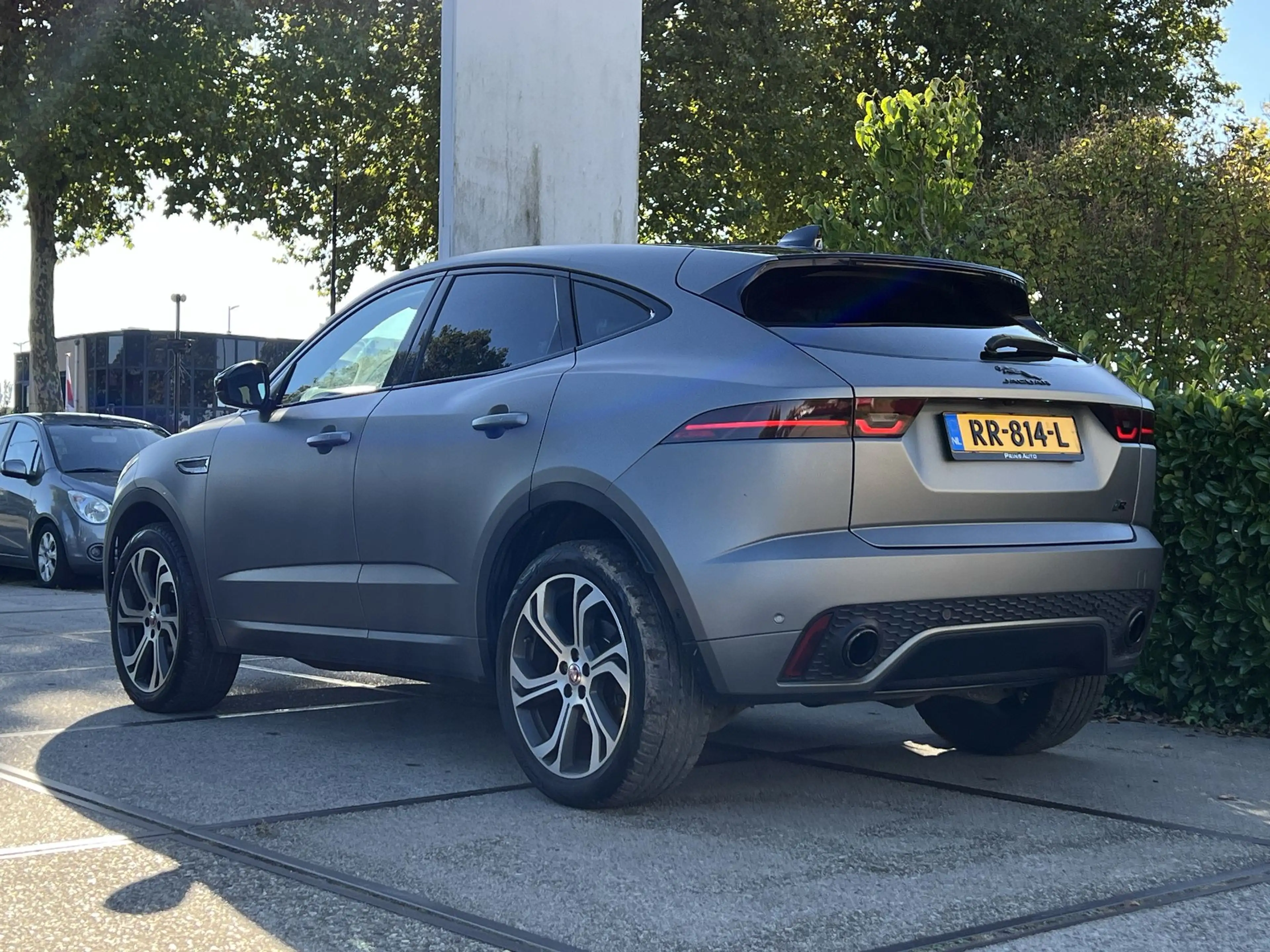 Jaguar E-Pace 2.0 D180 AWD First Edition | Pano | Automaat | Sto — photo 2