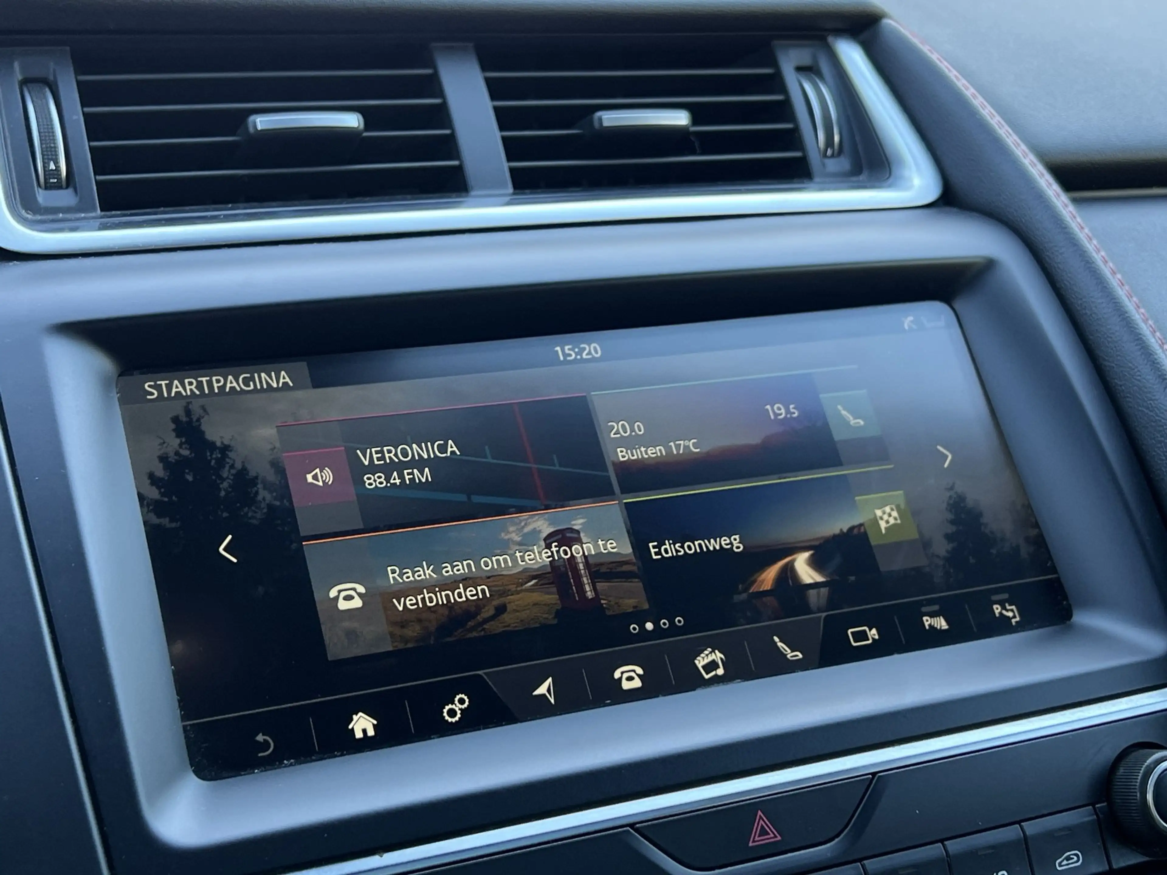 Jaguar E-Pace 2.0 D180 AWD First Edition | Pano | Automaat | Sto — photo 8