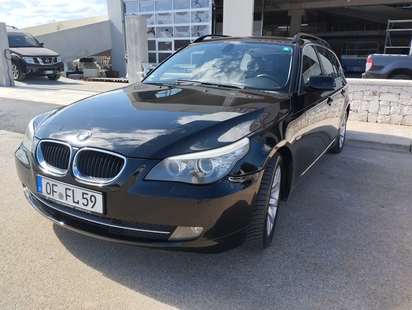 BMW 520 520d Touring Aut. Negru - 2