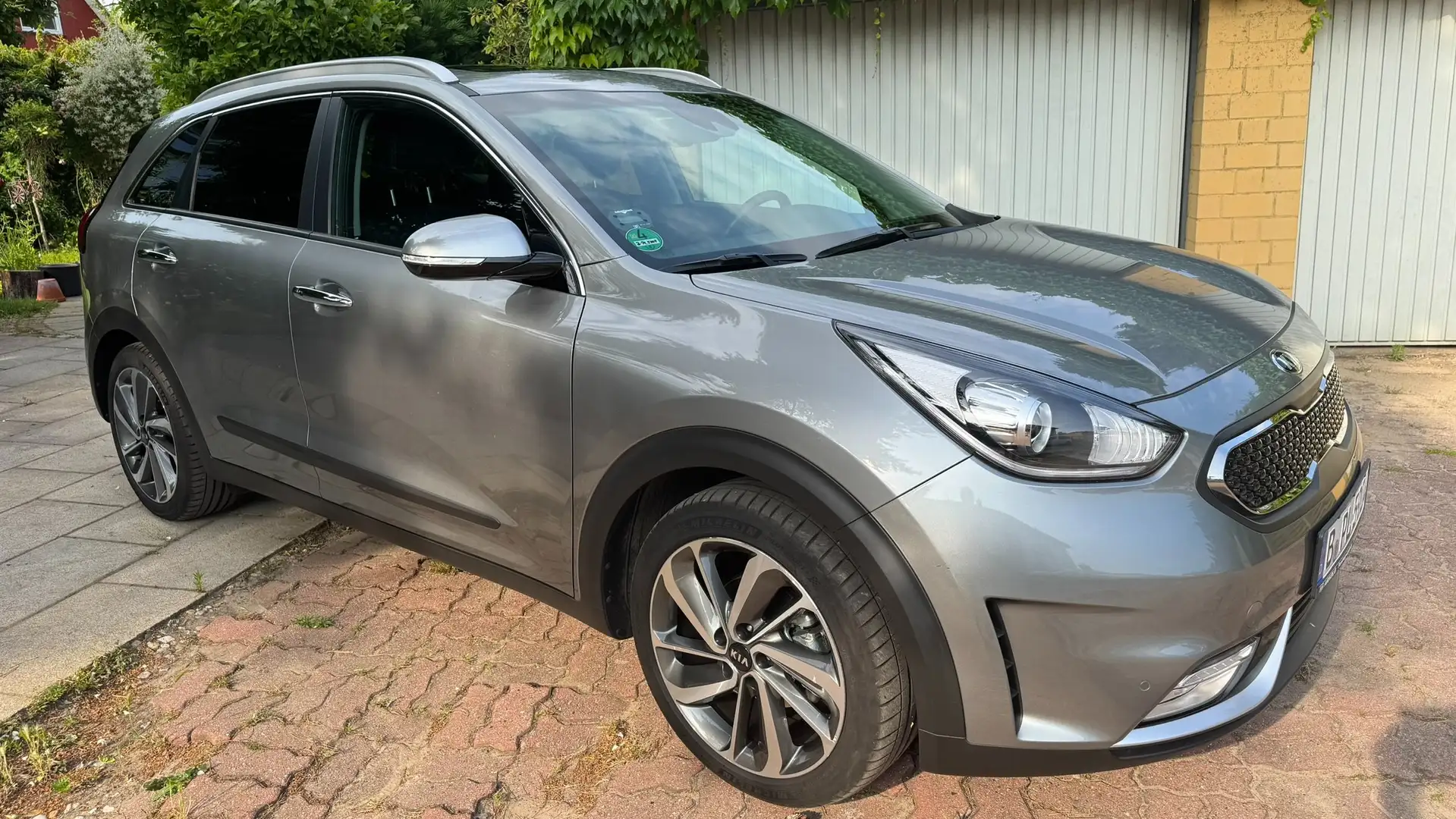 Kia Niro Niro 1.6 GDI HEV 2WD OPF Aut. Spirit Silver - 2