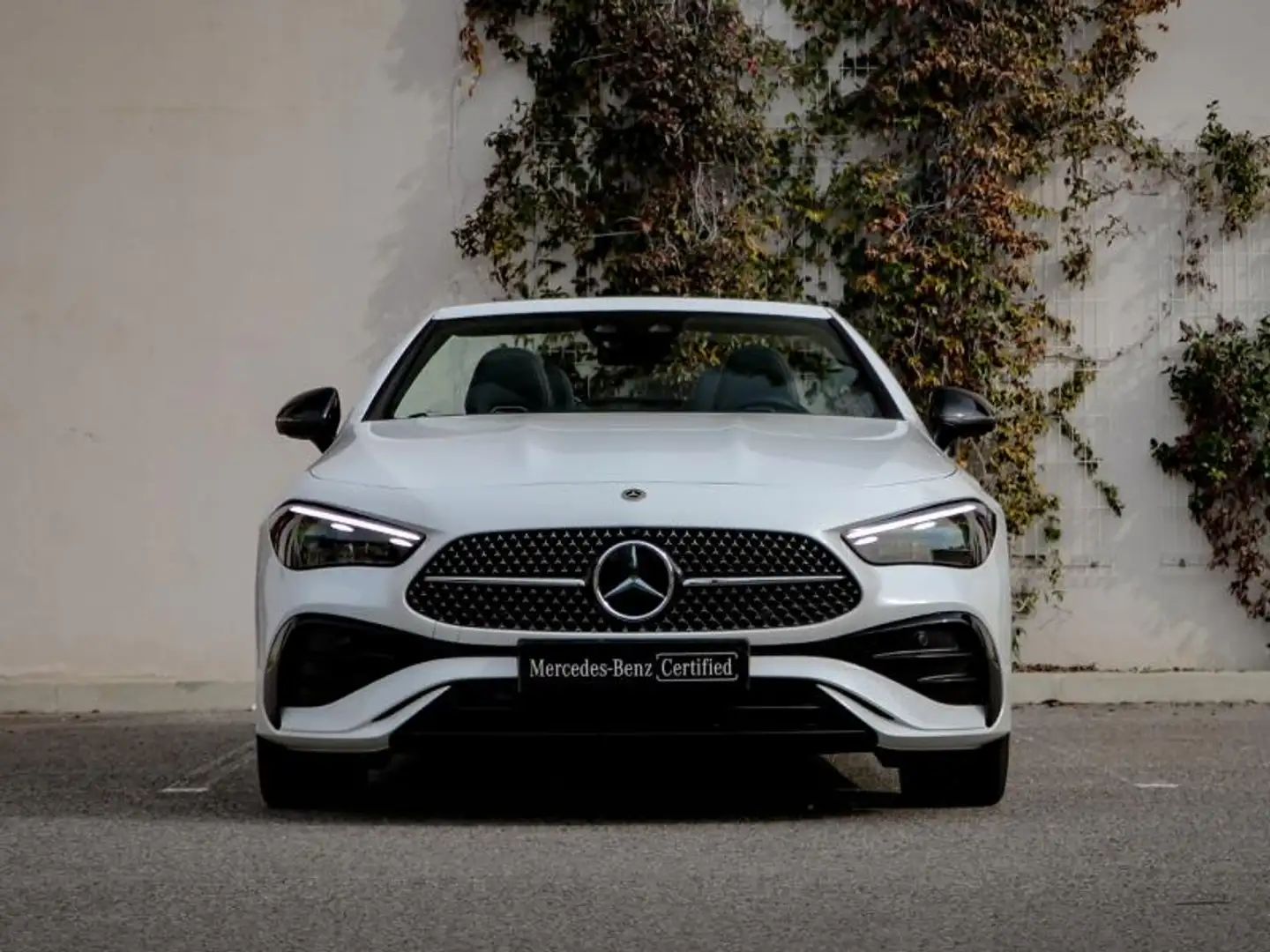 Mercedes-Benz 300 300 258ch AMG Line 4Matic 9G-Tronic Bílá - 2