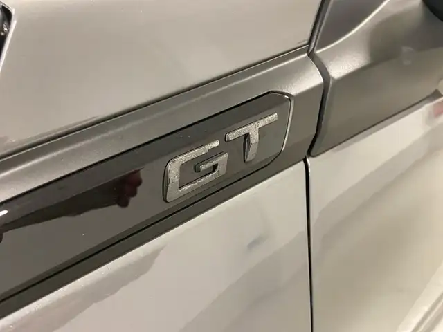 Peugeot 2008 view 13