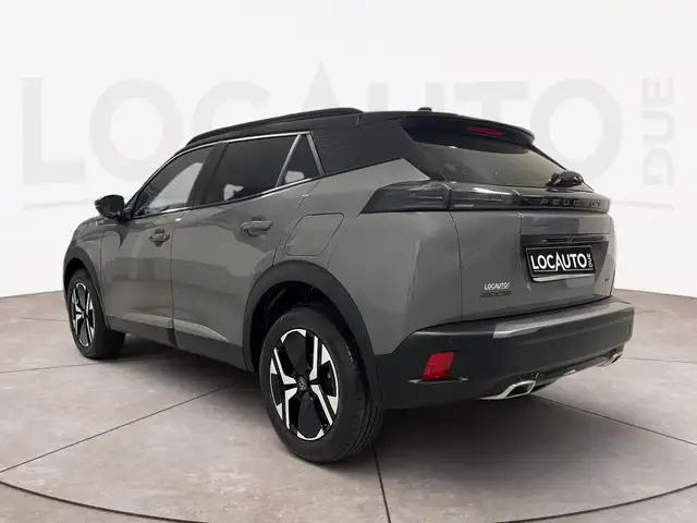 Peugeot 2008 view 5