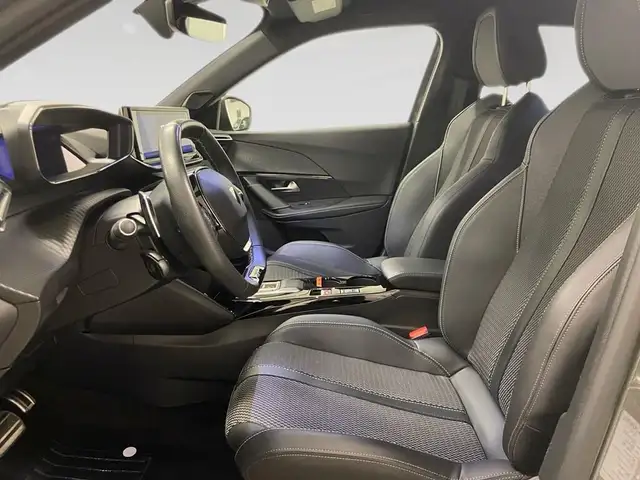 Peugeot 2008 view 7