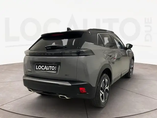 Peugeot 2008 view 4