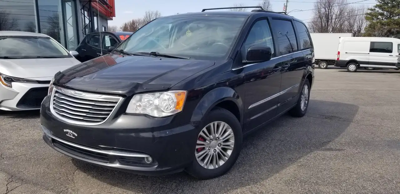 2015 Chrysler Town & Country