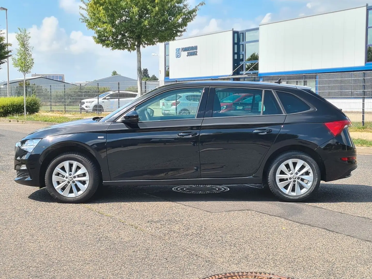 Skoda Scala Clever*Autom.*Navi*RFK*CarPlay*LHZ*SHZ*LED Schwarz - 2