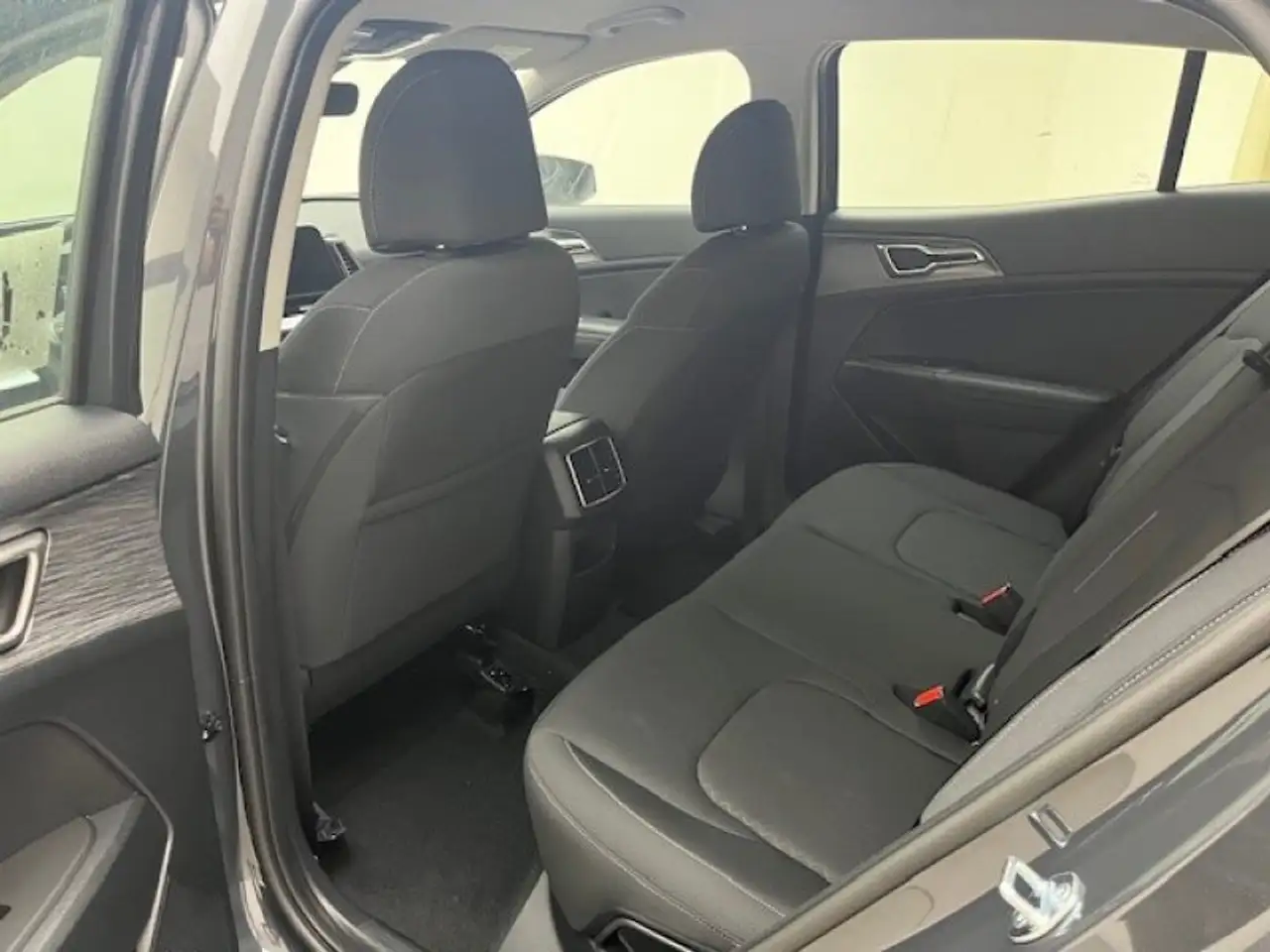 Kia Sportage 1.6 T-GDI 160 PS Mild Hybrid Vision ***0 10