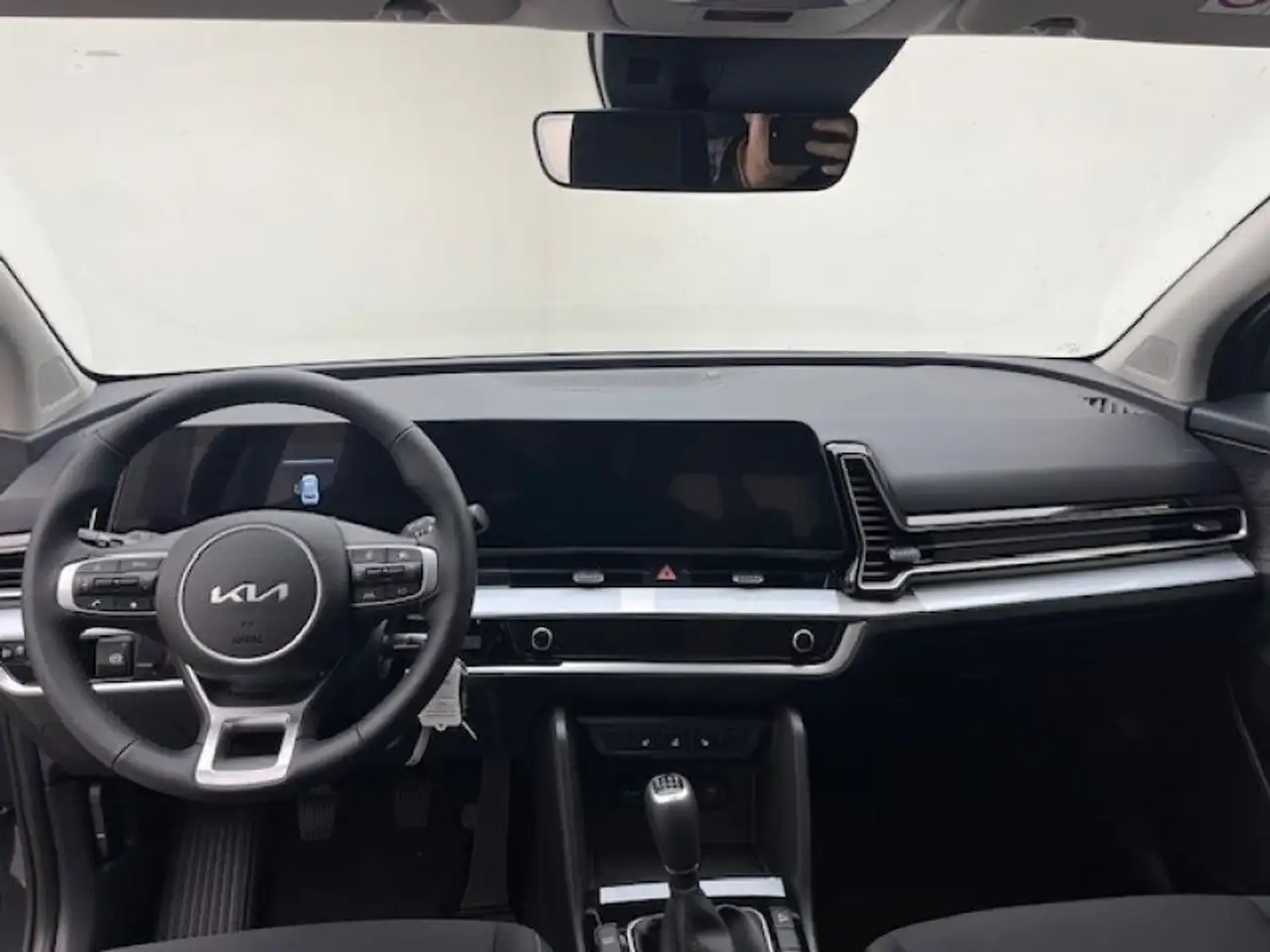 Kia Sportage 1.6 T-GDI 160 PS Mild Hybrid Vision ***0 11