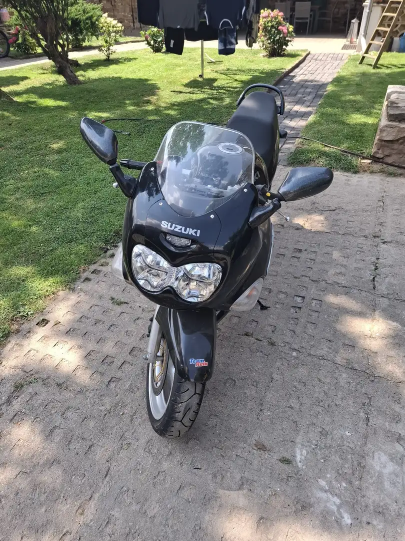 Suzuki GSX 600 Fekete - 1