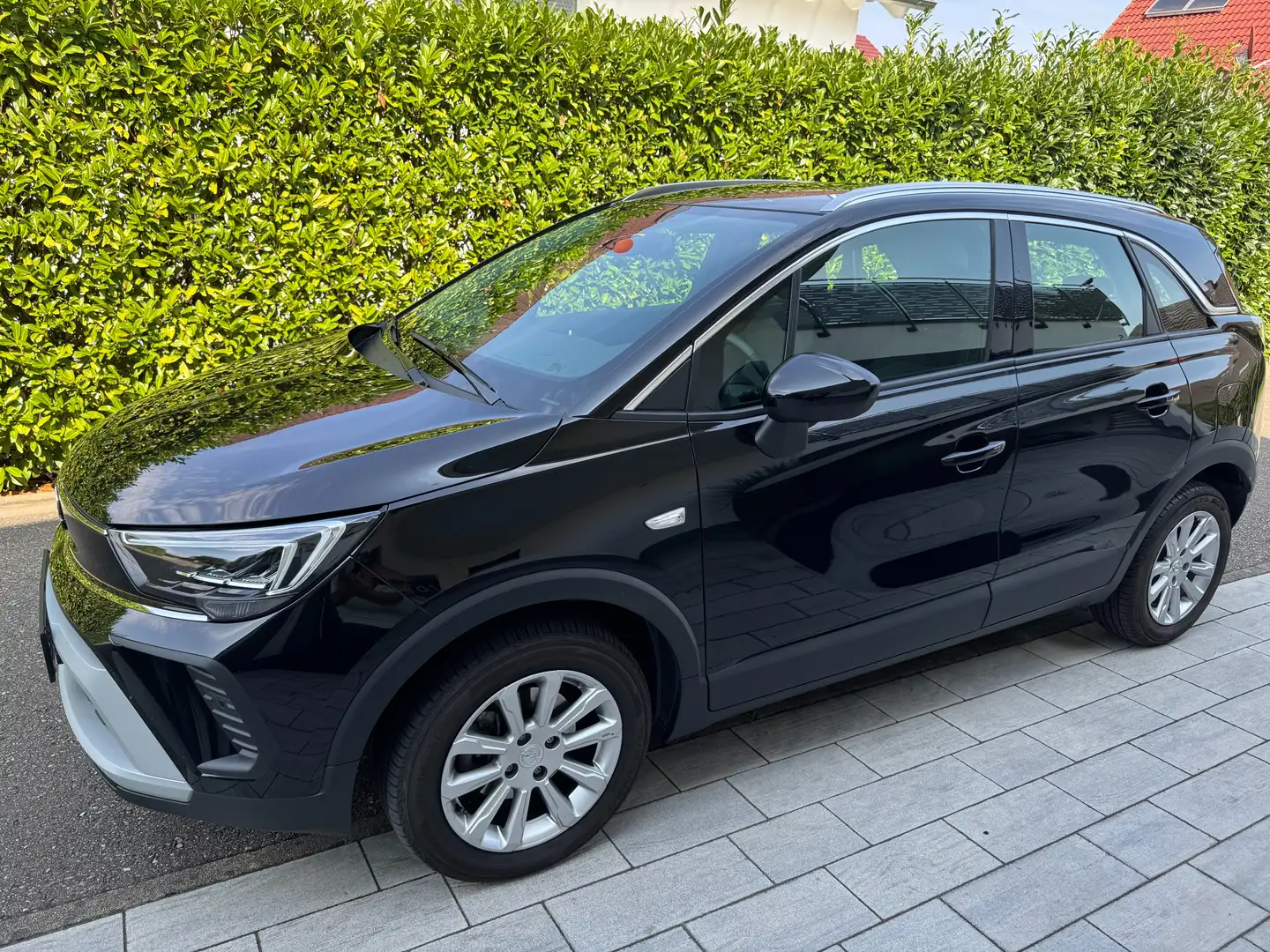 Opel Crossland X Elegance Navi, Automatik, Schwarz - 1