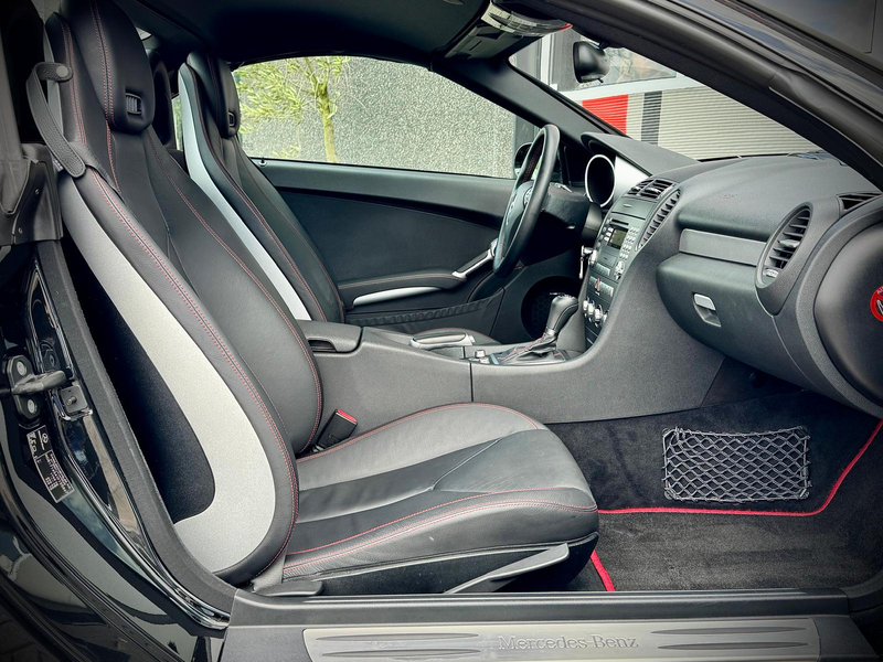 Mercedes-Benz SLK 280 Roadster / Sportpack / Airscarf / Harman Kardon / — photo 19