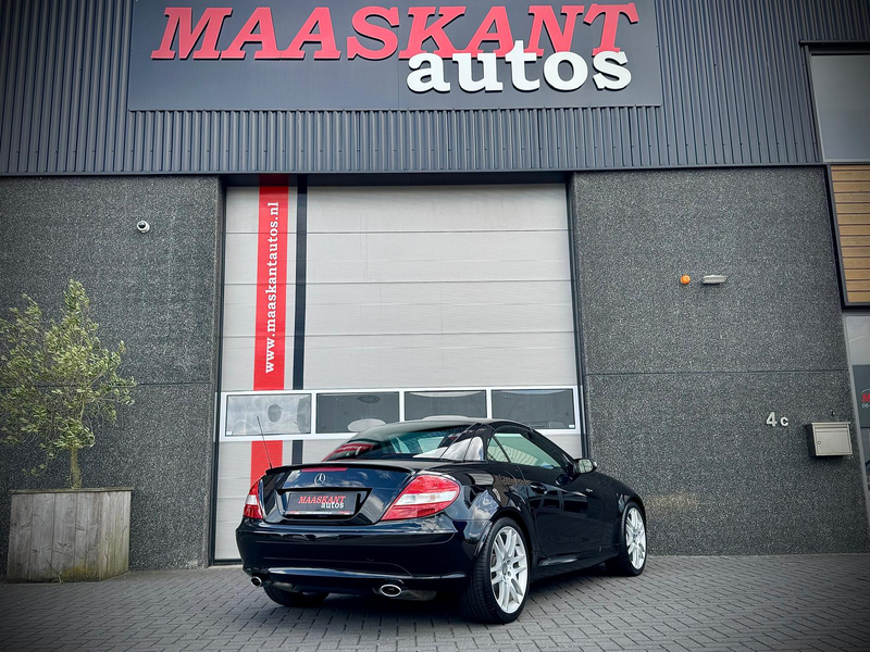 Mercedes-Benz SLK 280 Roadster / Sportpack / Airscarf / Harman Kardon / — photo 3