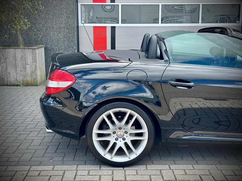 Mercedes-Benz SLK 280 Roadster / Sportpack / Airscarf / Harman Kardon / — photo 8