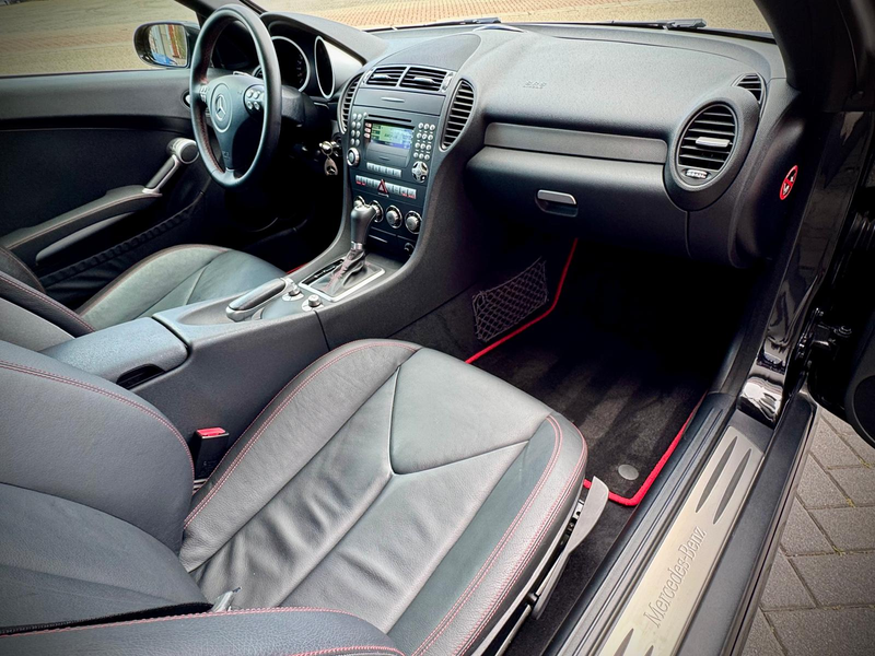 Mercedes-Benz SLK 280 Roadster / Sportpack / Airscarf / Harman Kardon / — photo 29