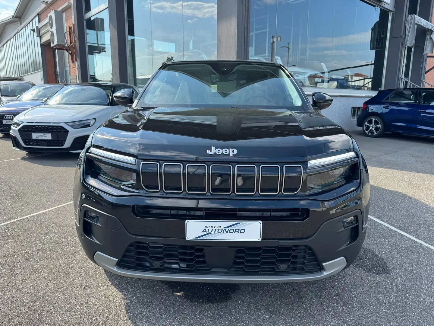 Jeep Avenger Avenger 1.2 turbo e-hybrid Summit 110cv edct KM0 Negro - 2