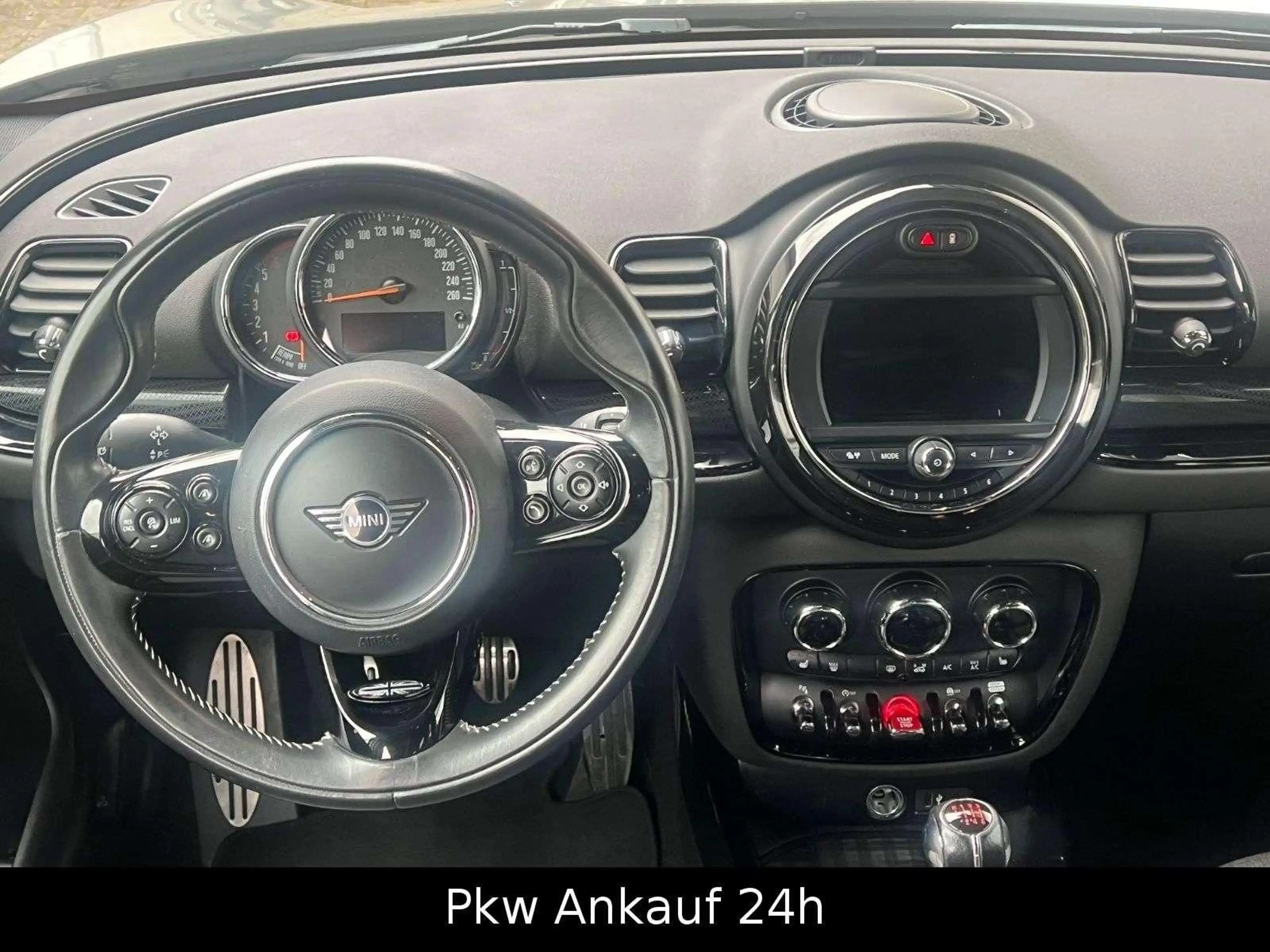 MINI Cooper D Clubman D Clubman — photo 14