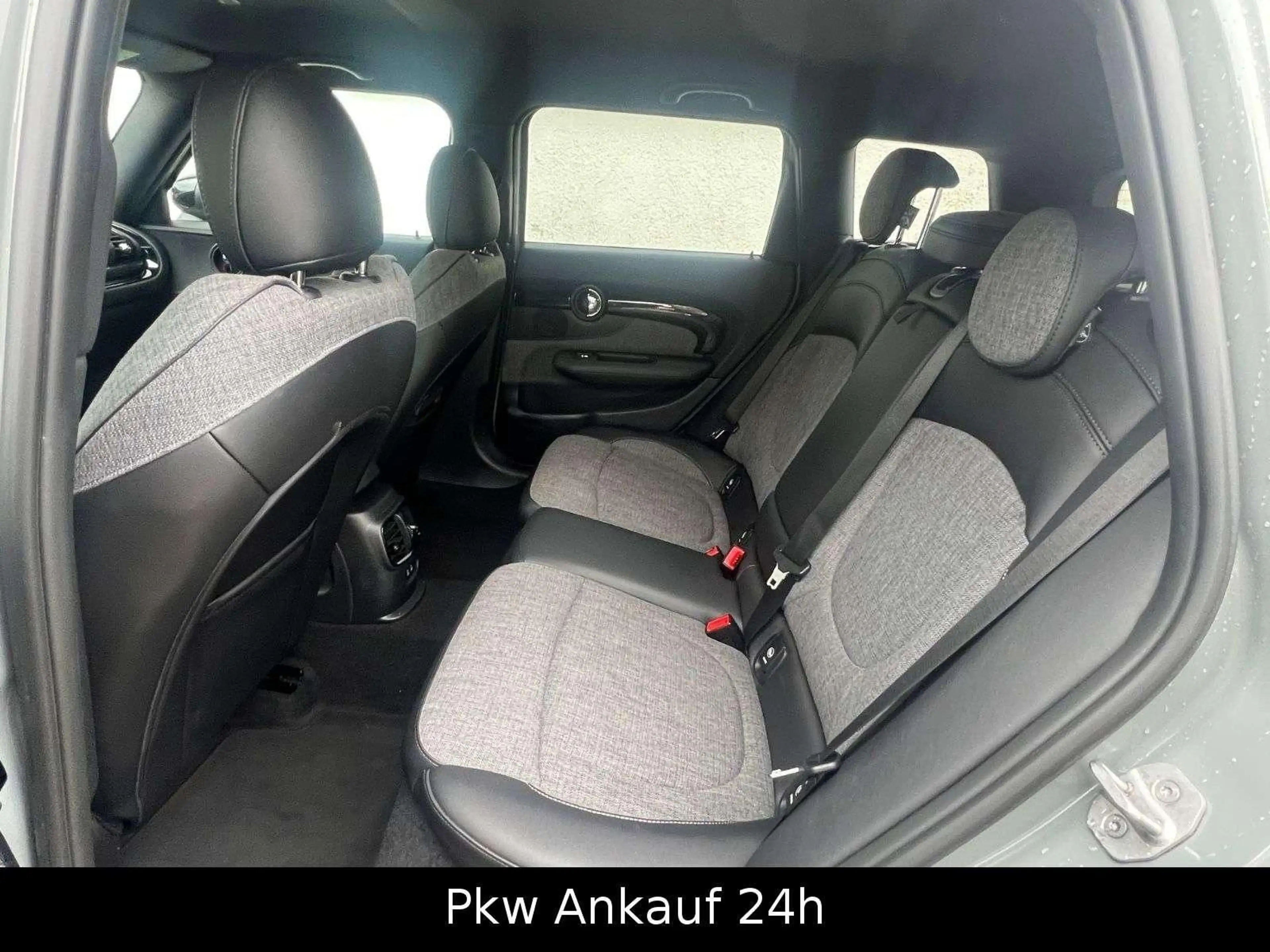 MINI Cooper D Clubman D Clubman — photo 10