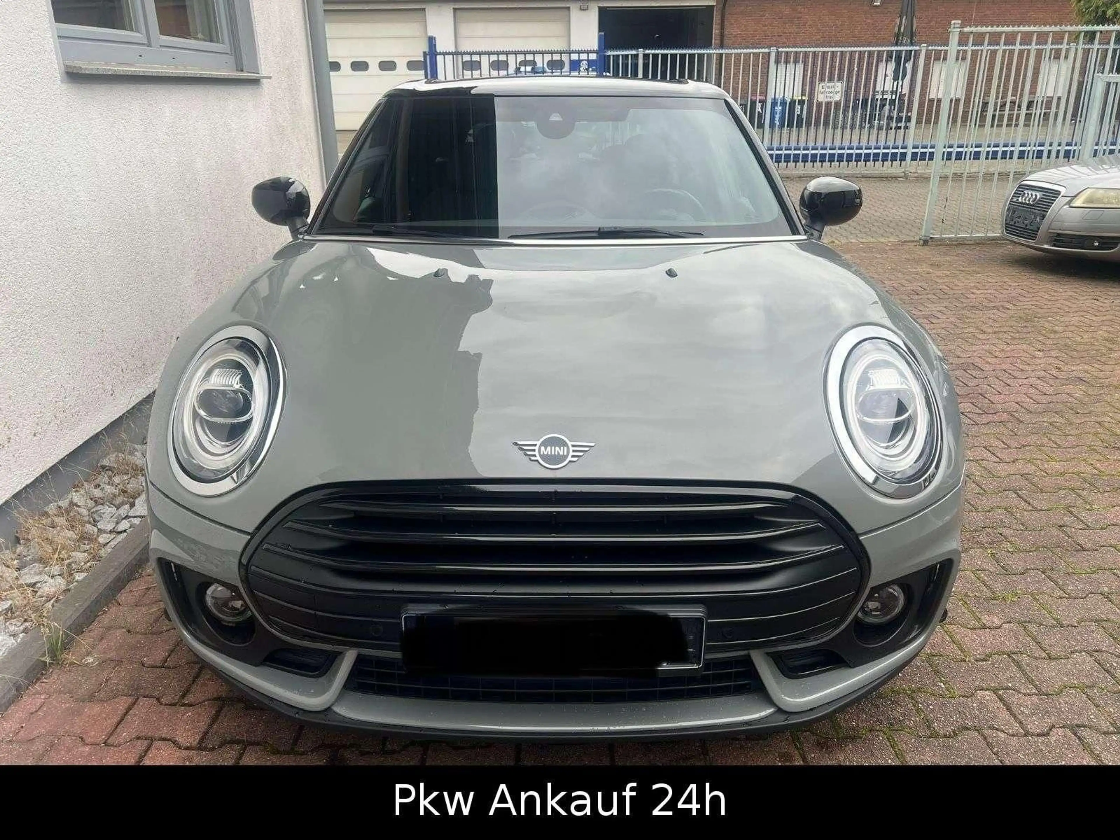 MINI Cooper D Clubman D Clubman — photo 3