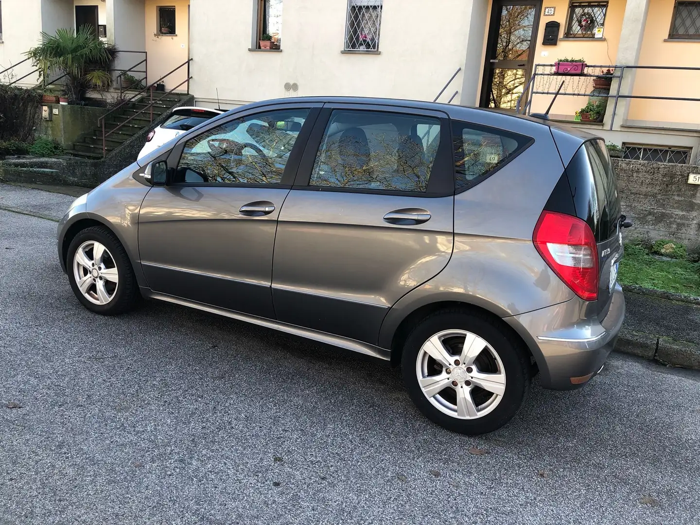 Mercedes-Benz A 150 Classe A - W/C 169 Avantgarde Gris - 2