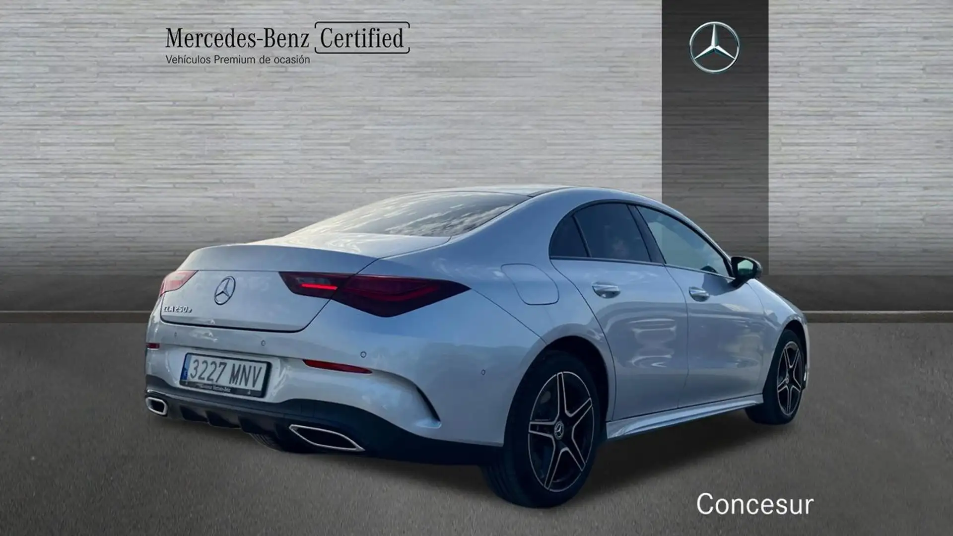 Mercedes-Benz CLA 250 e Plateado - 2