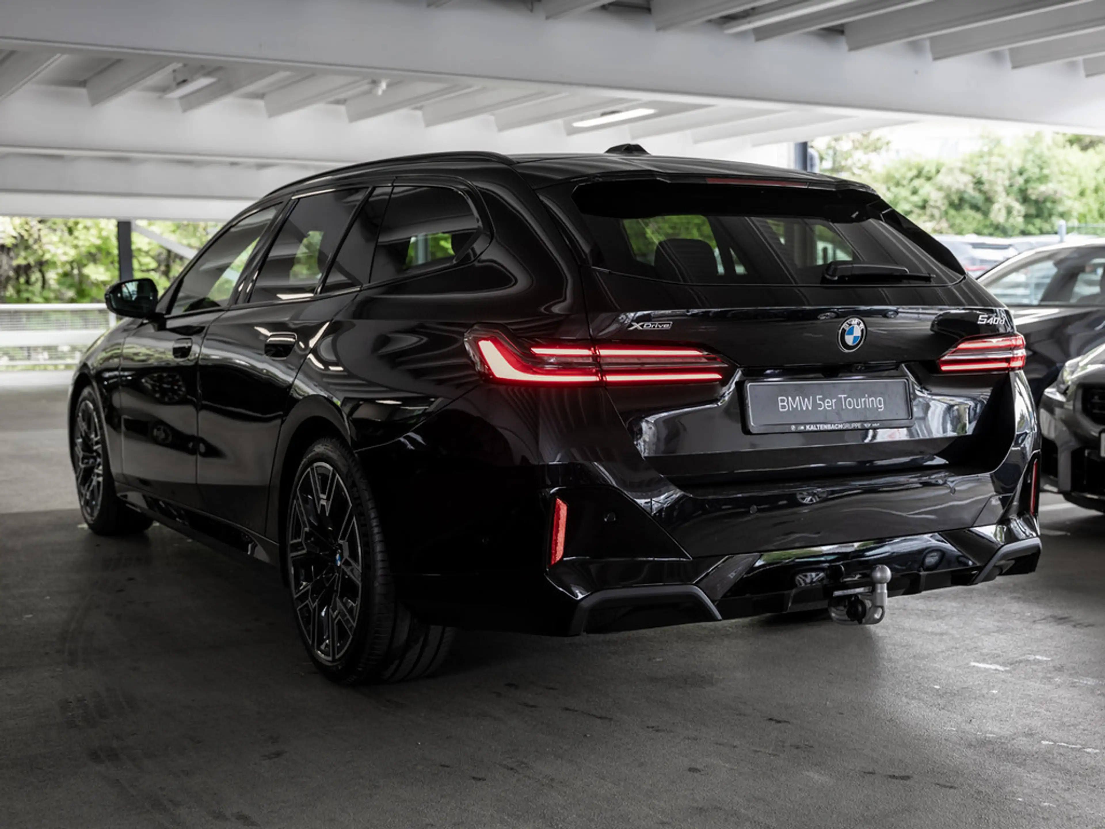 BMW 540 d Touring xDrive M-Sport Pro 360° PANO LED — photo 8