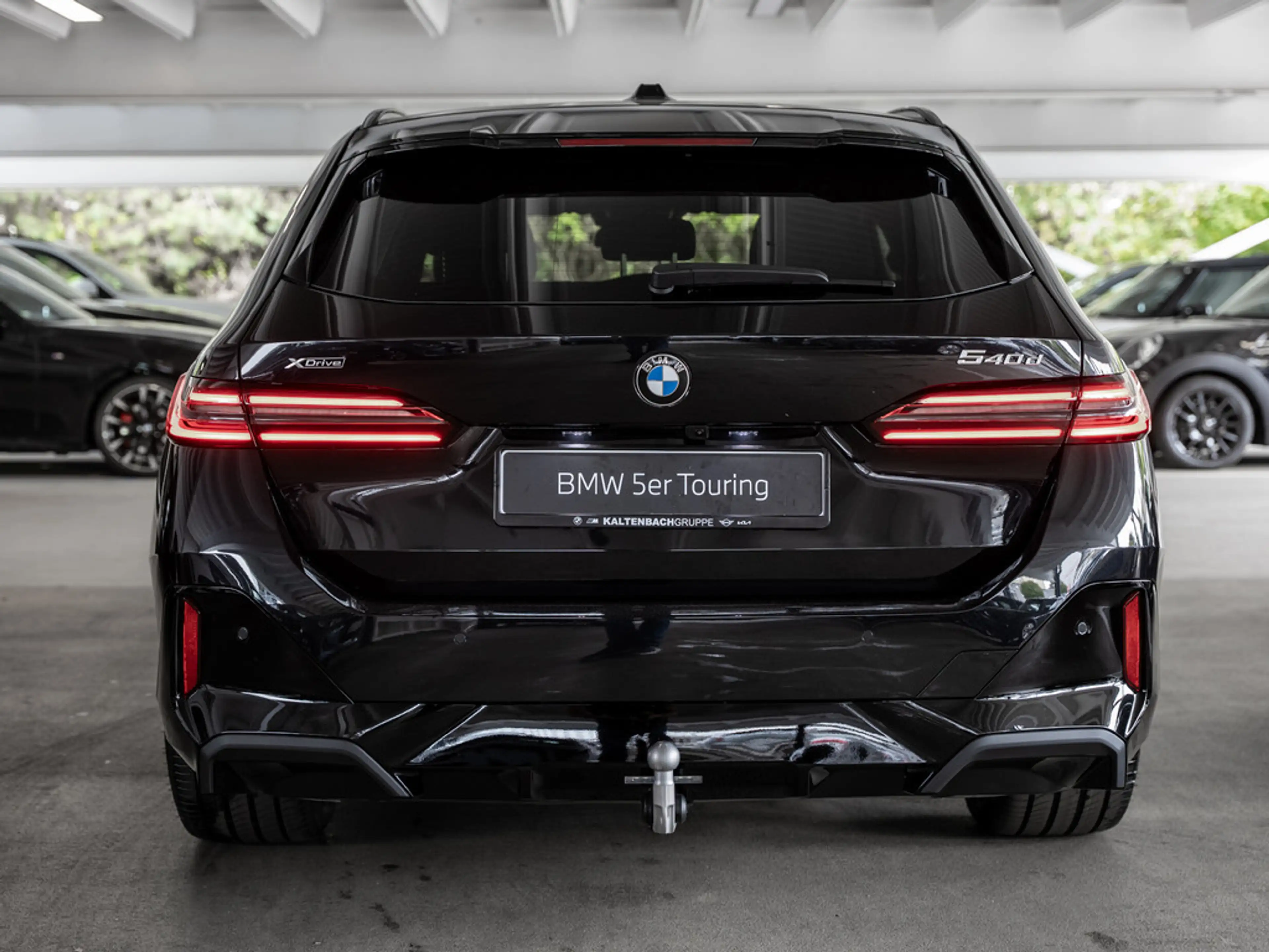 BMW 540 d Touring xDrive M-Sport Pro 360° PANO LED — photo 7