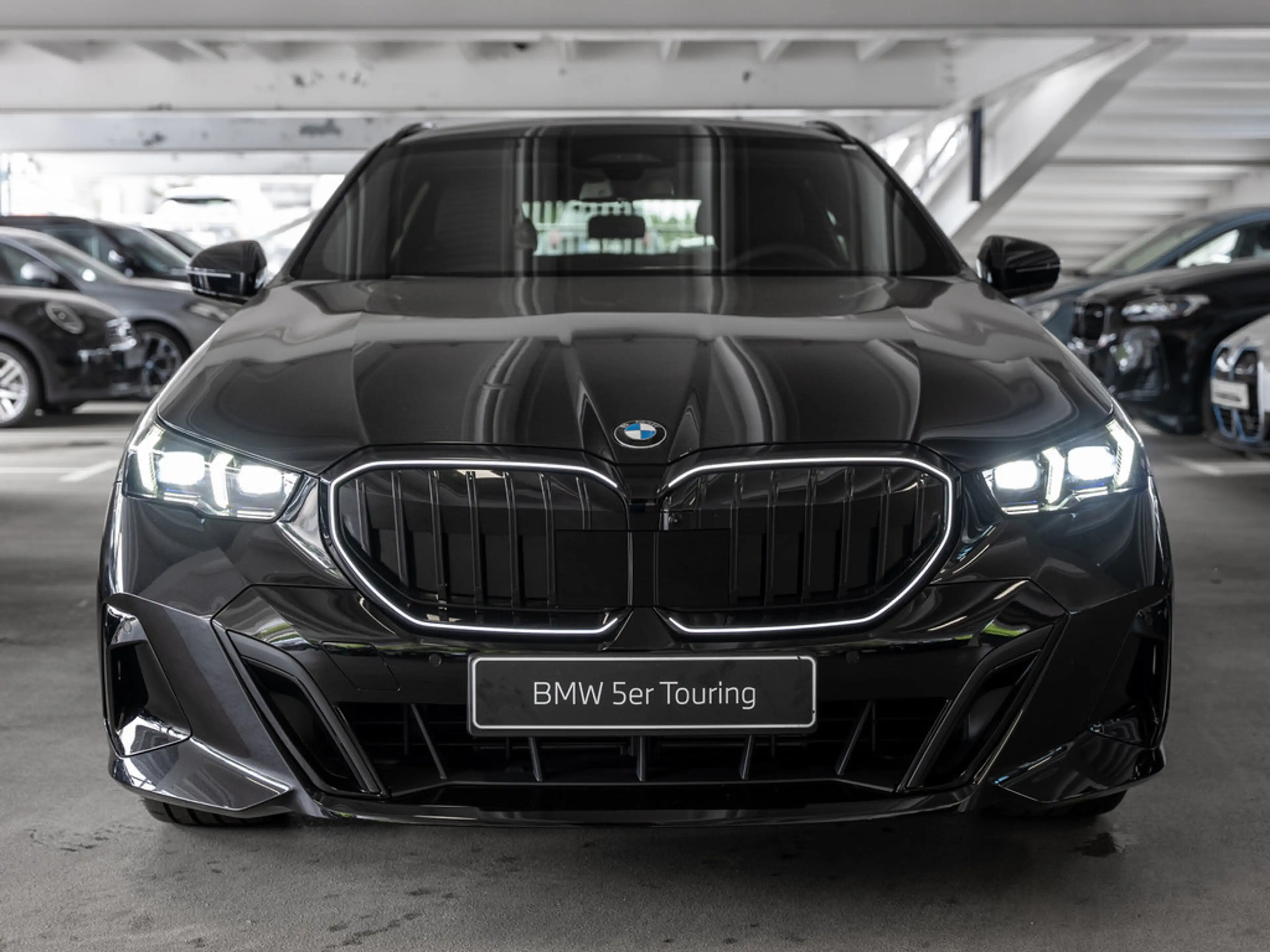 BMW 540 d Touring xDrive M-Sport Pro 360° PANO LED — photo 4