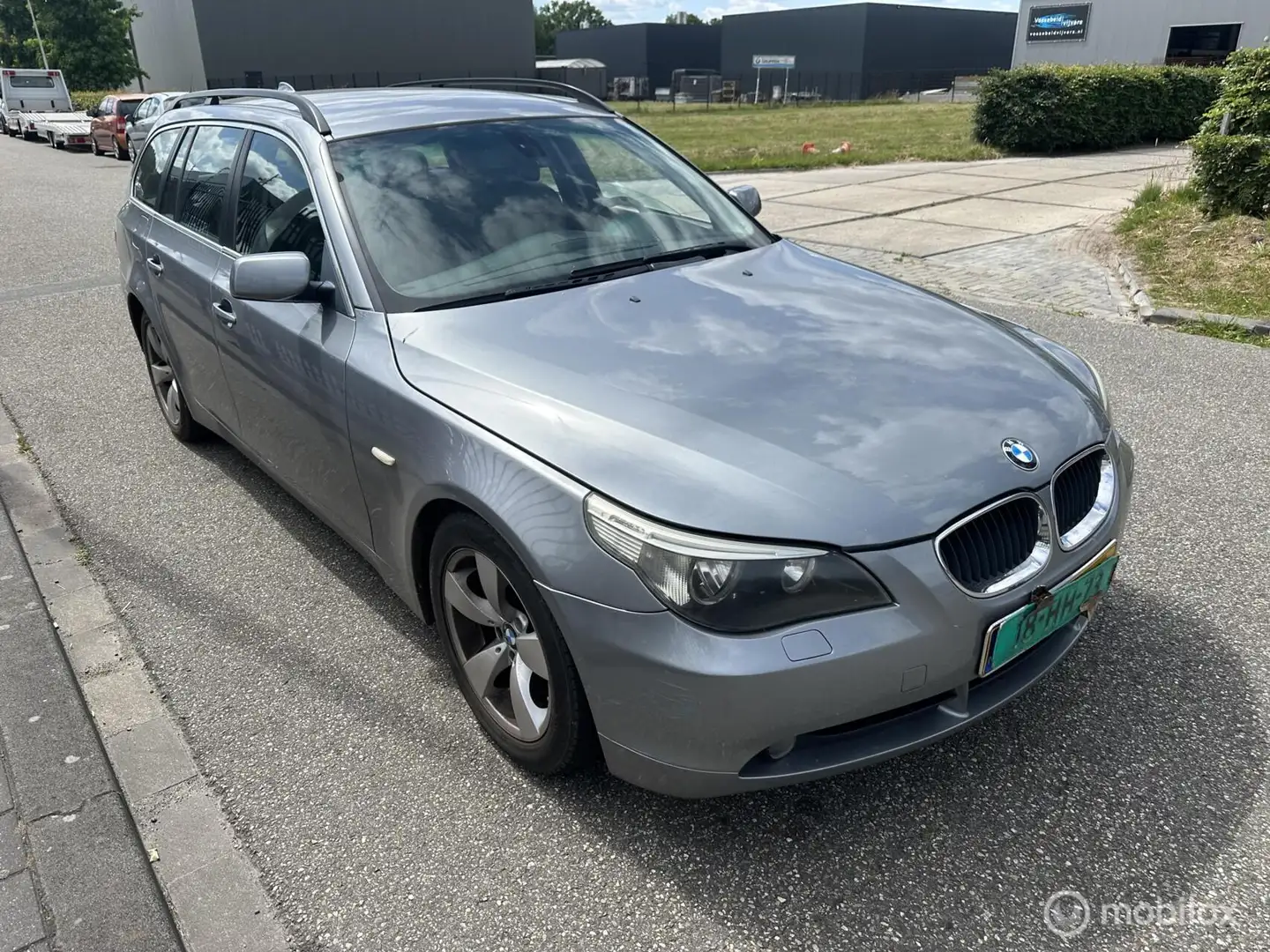 BMW 523 5-serie Touring 523i loopt op 5 cilinders Szary - 1