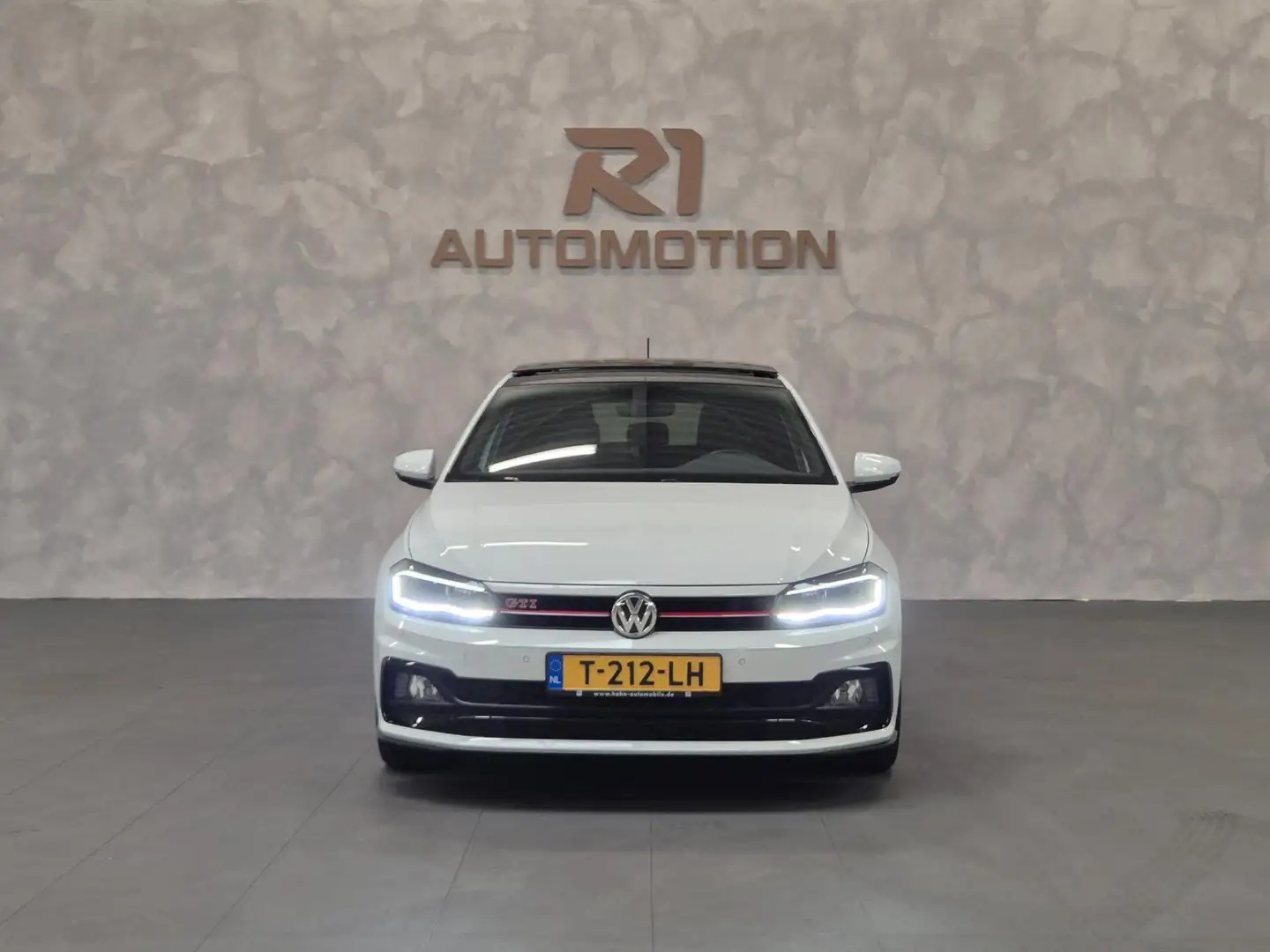 Volkswagen Polo GTI 2.0 TSI 240PK|PANO|CAMERA|DSG|DIGITAL COCKPIT|CARP Wit - 2
