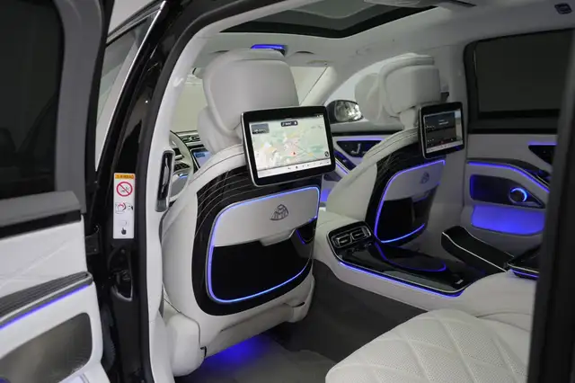 Mercedes-Benz S-Class view 14