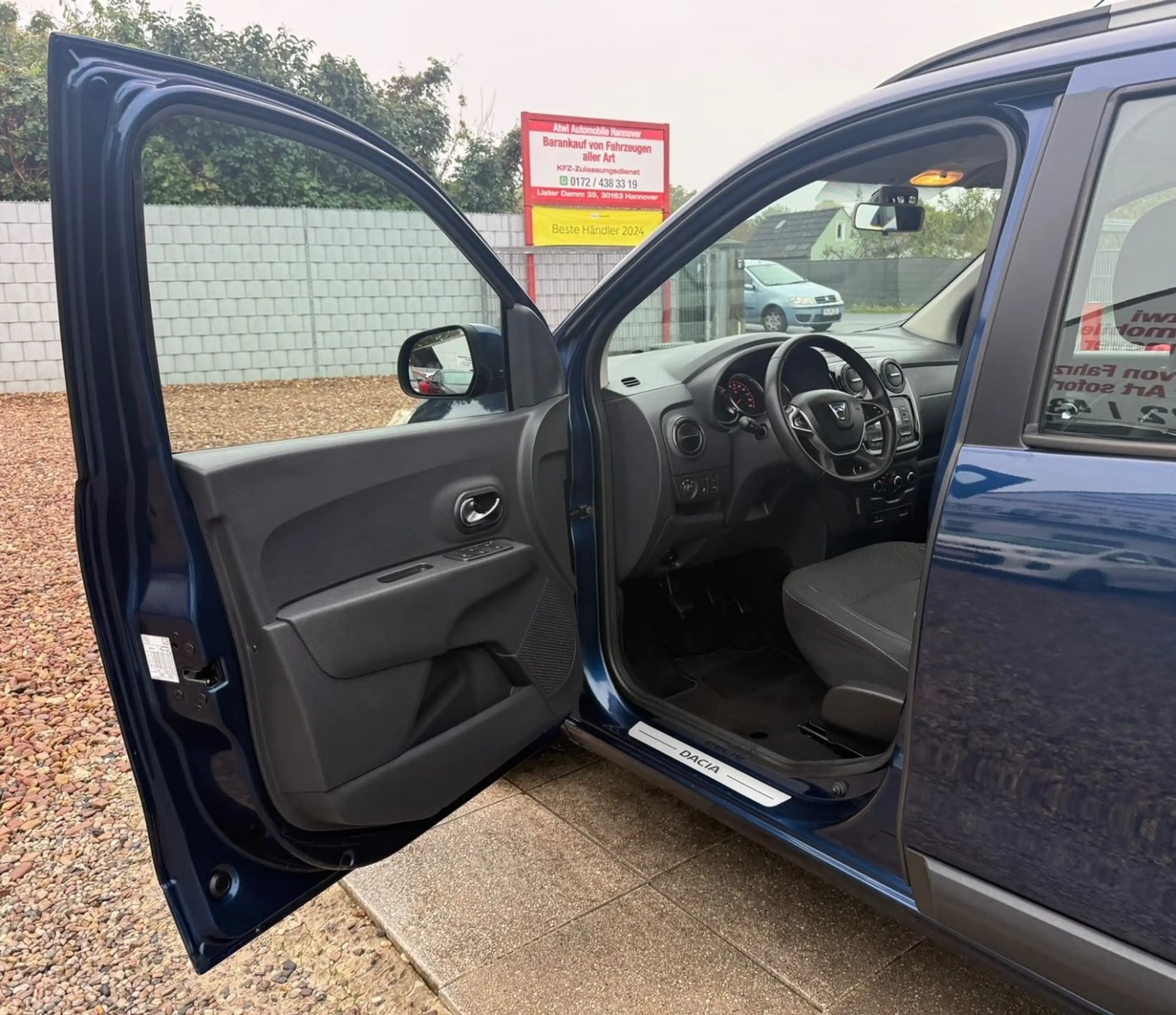 Dacia Lodgy 1,6 Laureate 7 Sitzplätze HU Neu — photo 7