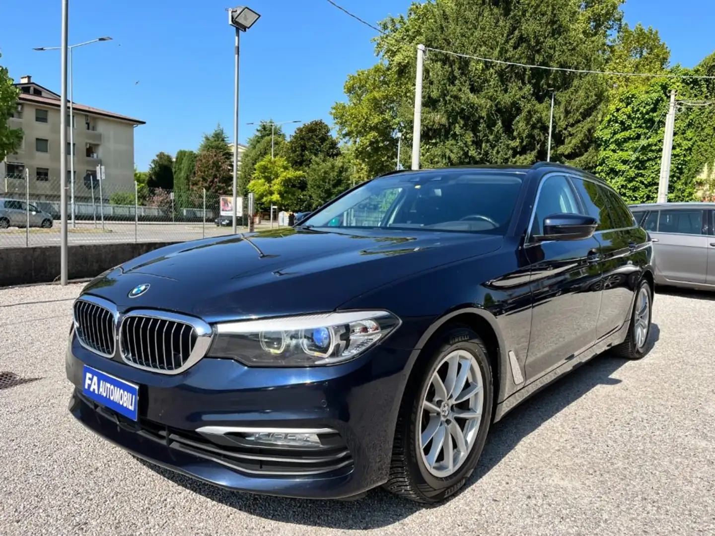 BMW 520 d Touring Business aut. *HEAD-UP *360° *ACC CRUIS Blu/Azzurro - 2