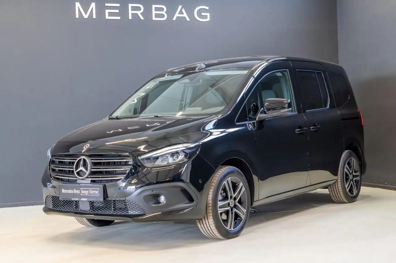 Mercedes-Benz T 180 d *Edition Navi LED Kamera AHK 17" 7-G AUT — photo 1 of 15