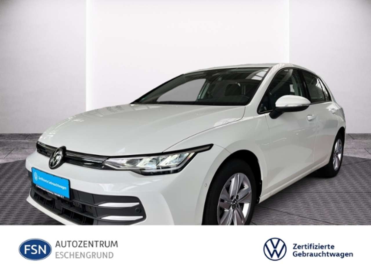 Volkswagen Golf 2025 — 1.5 eTSI DSG Life KESSY GJR LED APP-CONNECT