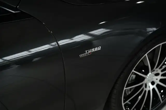 Mercedes-Benz E-Class view 14