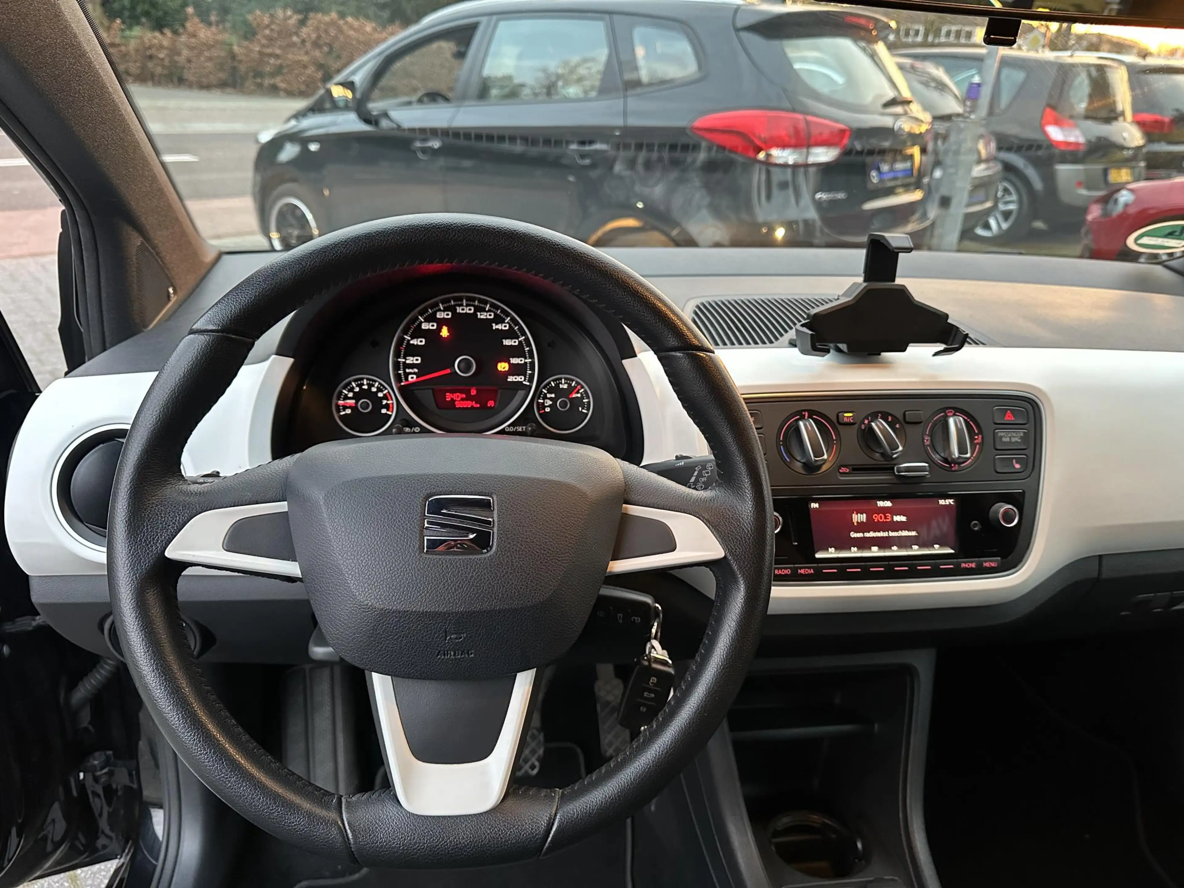 SEAT Mii 1.0 Sport Intense 5drs 1eEig|Beats|Bluetooth|Stoel — photo 20
