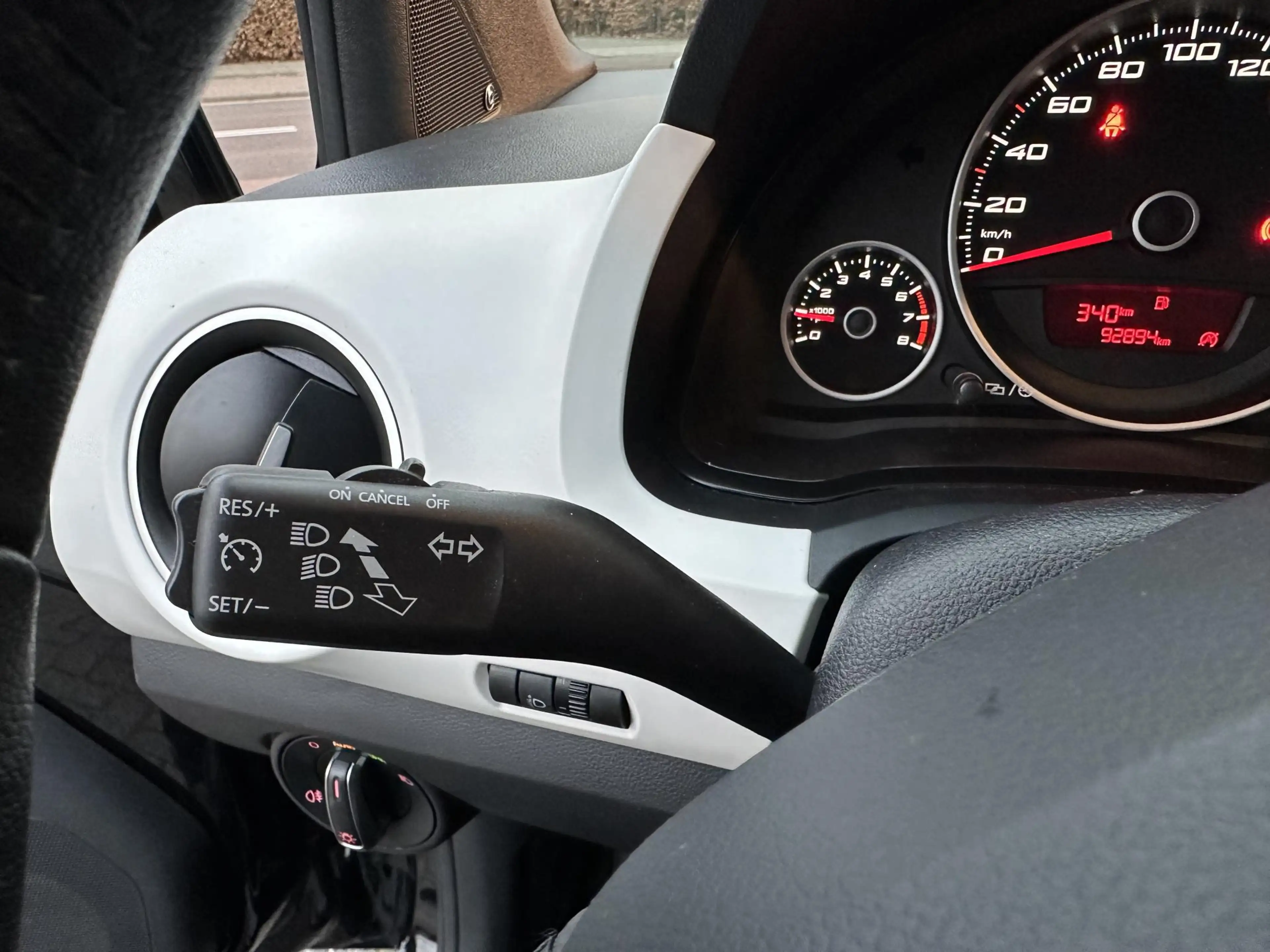 SEAT Mii 1.0 Sport Intense 5drs 1eEig|Beats|Bluetooth|Stoel — photo 23