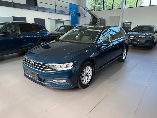 Volkswagen Passat Variant Passat 2.0 TDI DSG Business LED/ACC/PDC/LANE/AHK