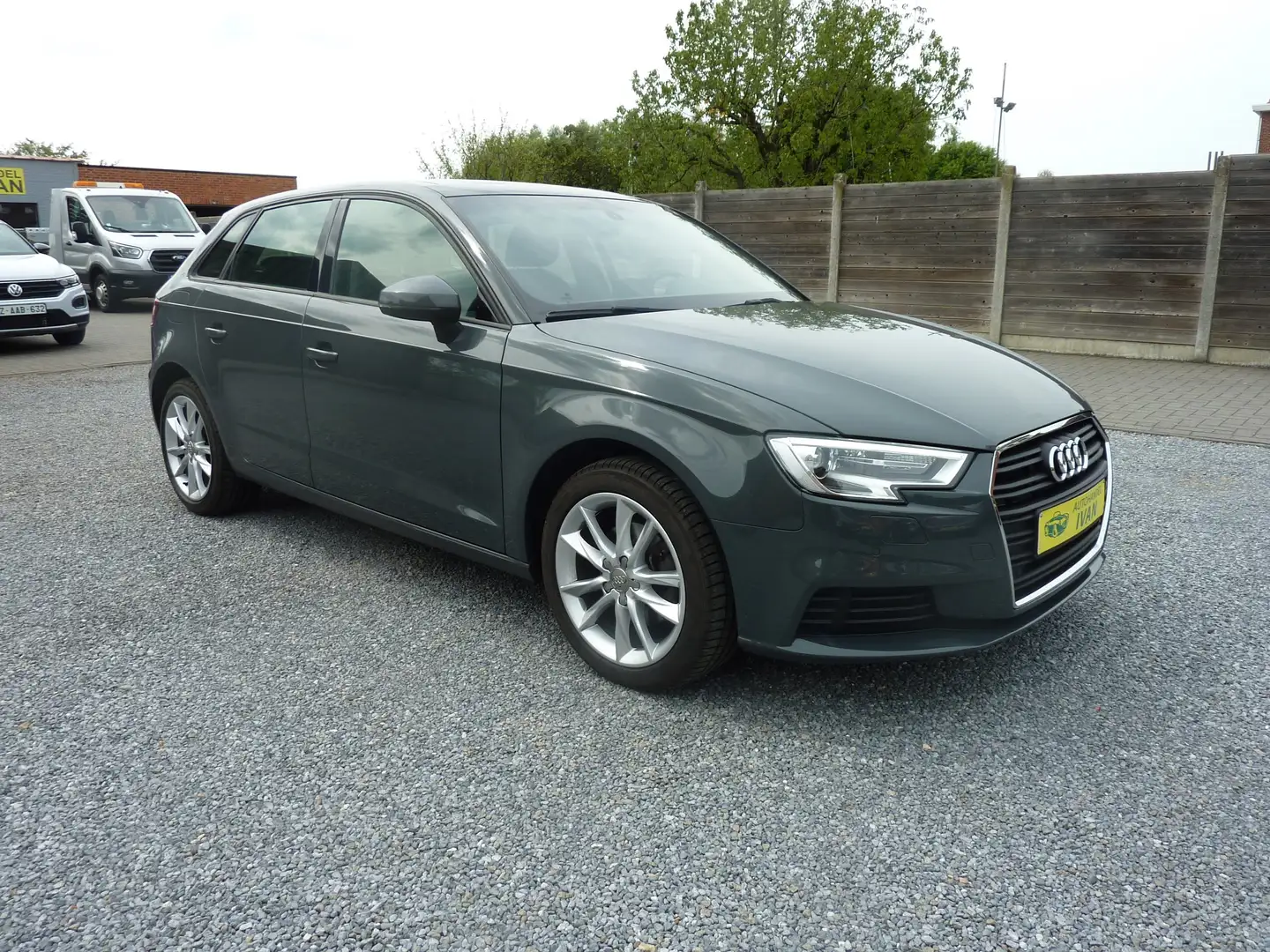 Audi A3 1.5 TFSI Šedá - 1