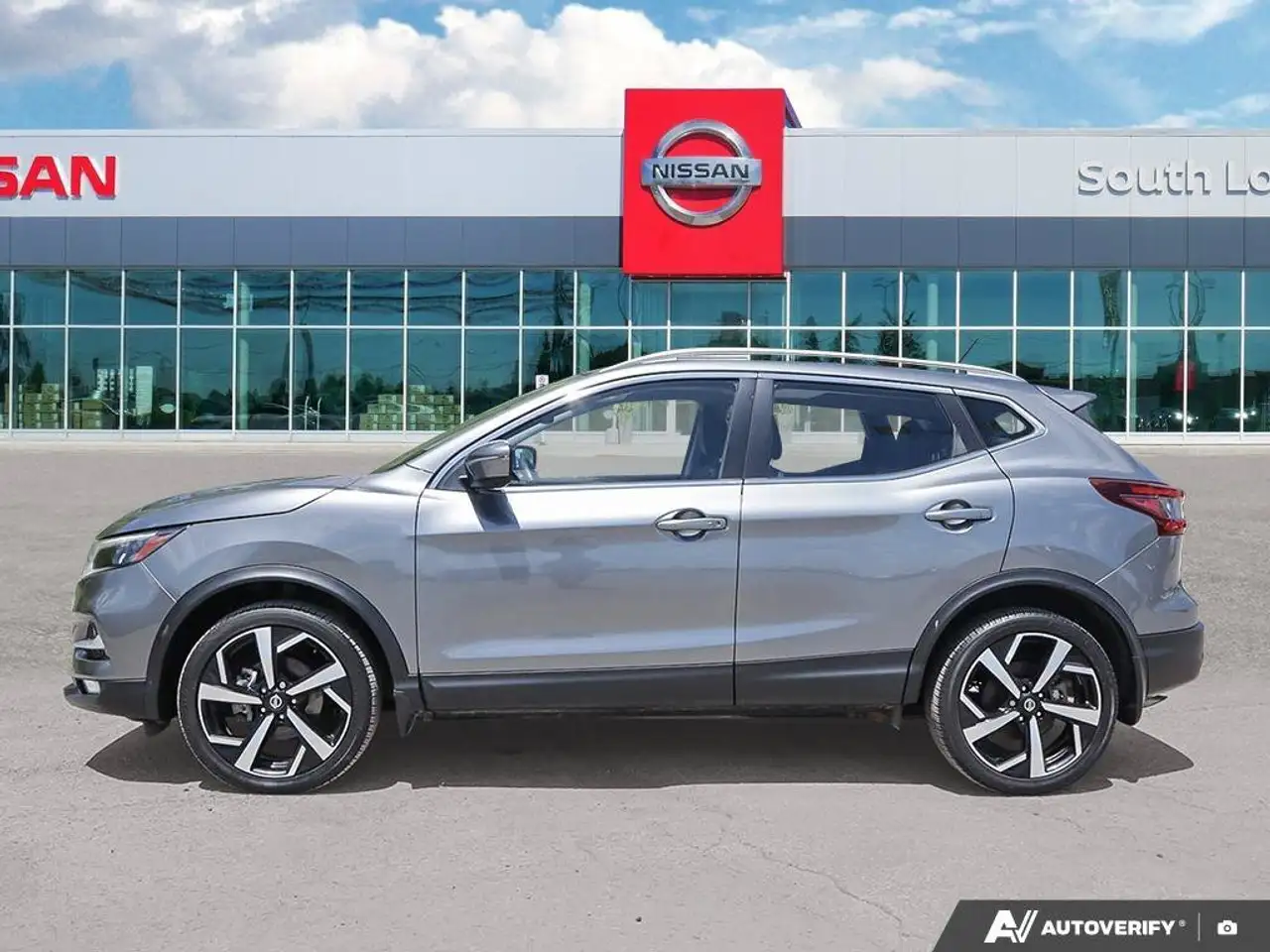 Nissan Qashqai снимка Nissan Qashqai